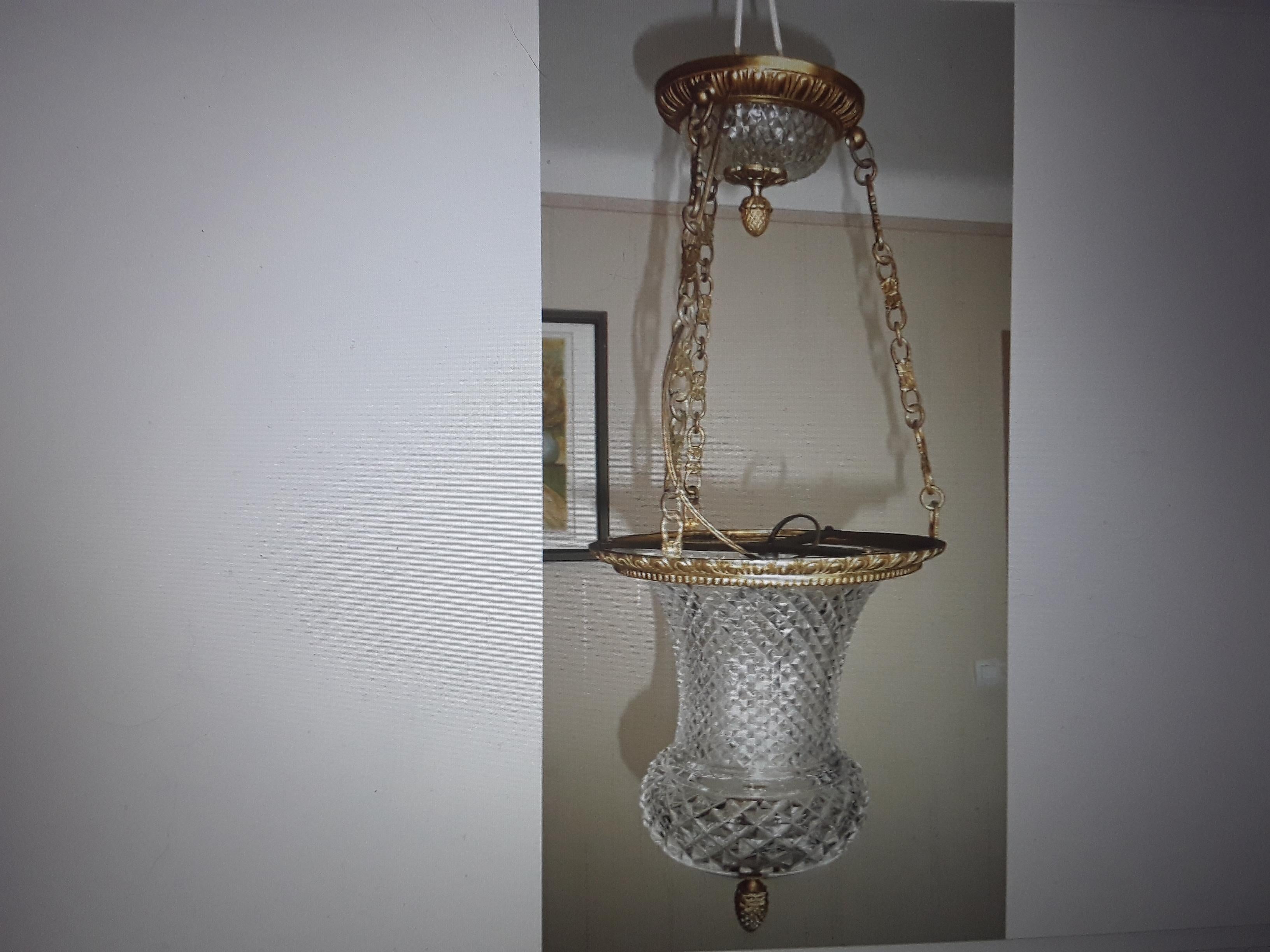Lanterne de plafond de style Louis XVI du 19e siècle de Baccarat France en cristal taillé et bronze en vente 12