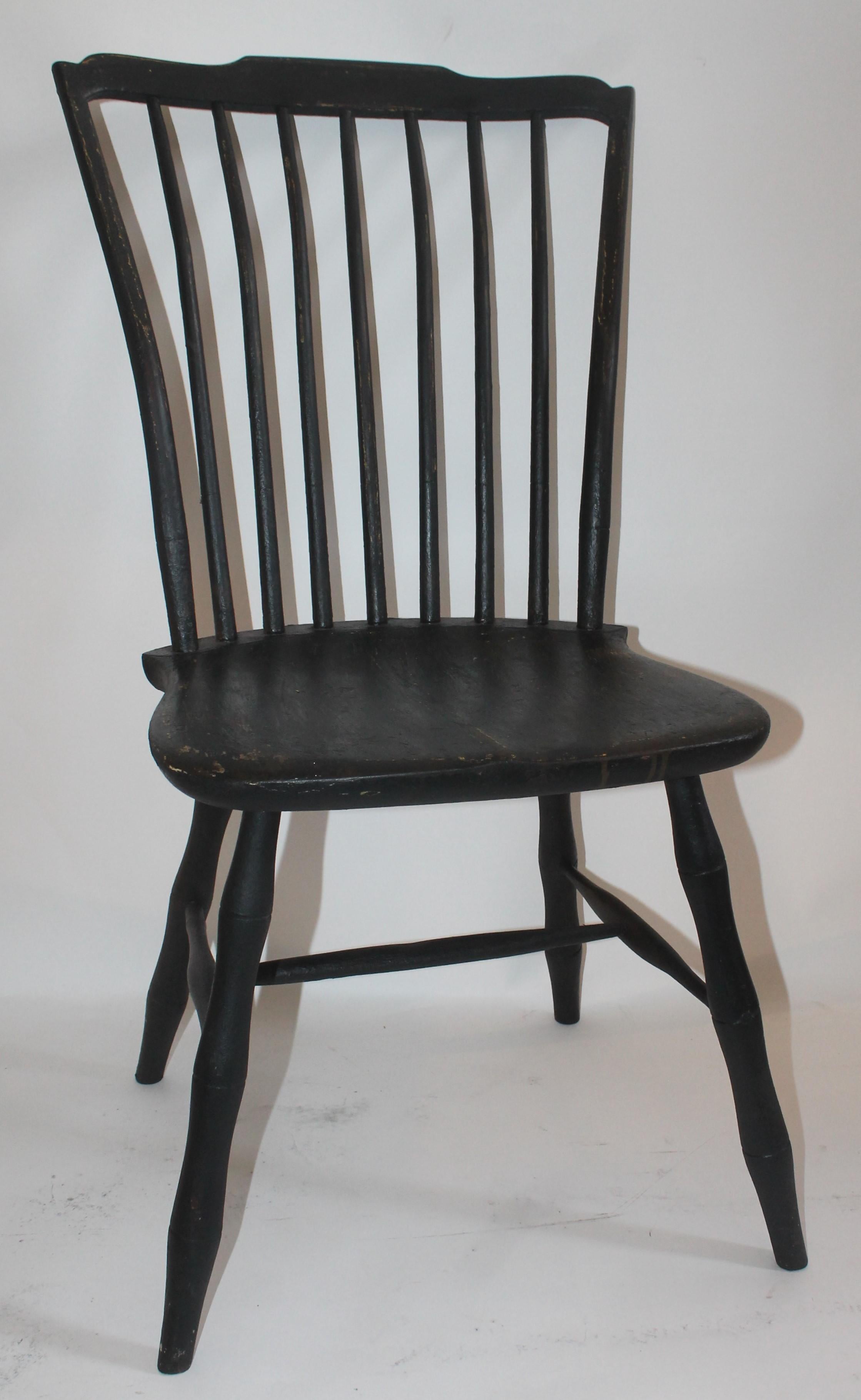 Country 19th Century Pair of Black Painted Windsor Chairs