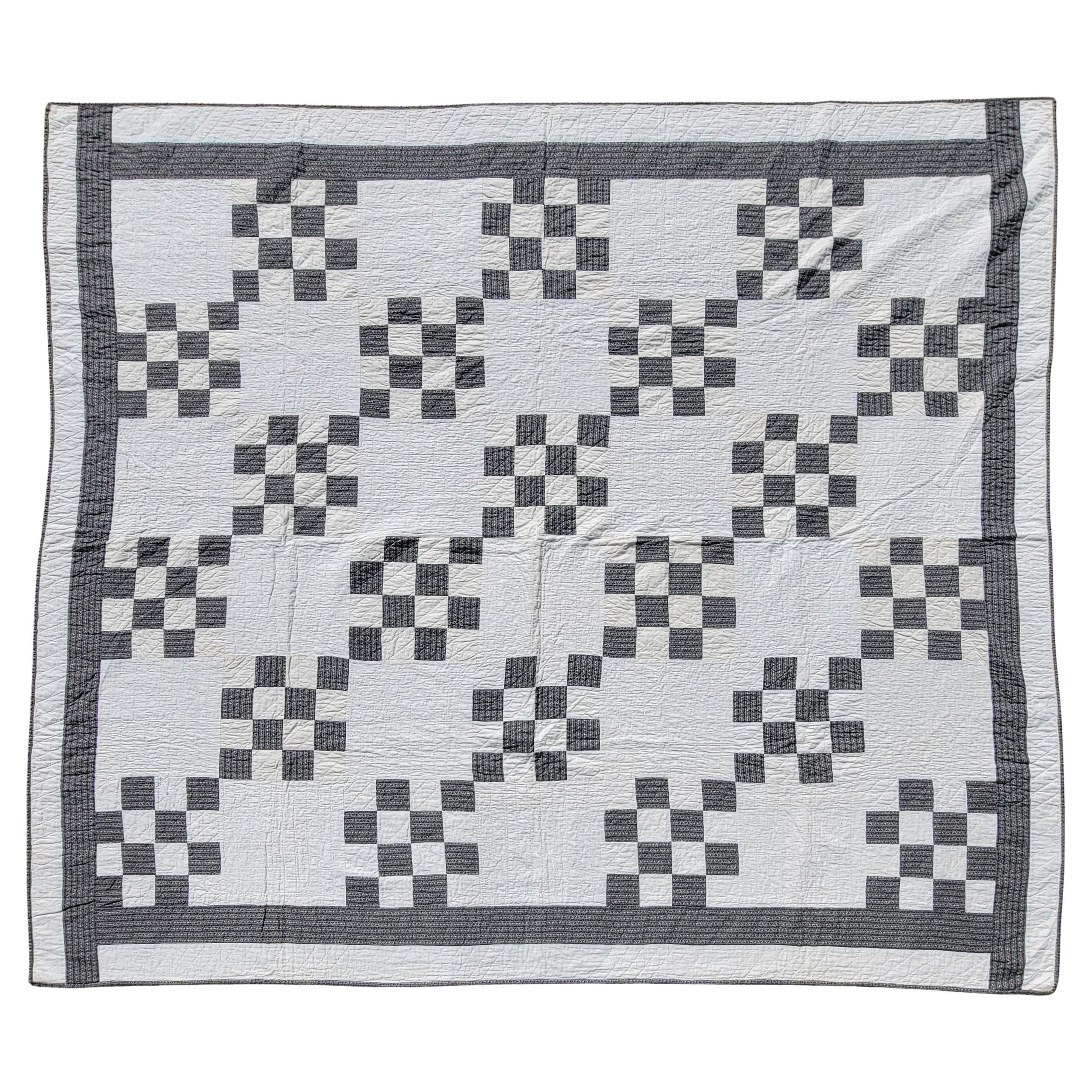 19Thc Colcha de un parche en blanco y negro en venta