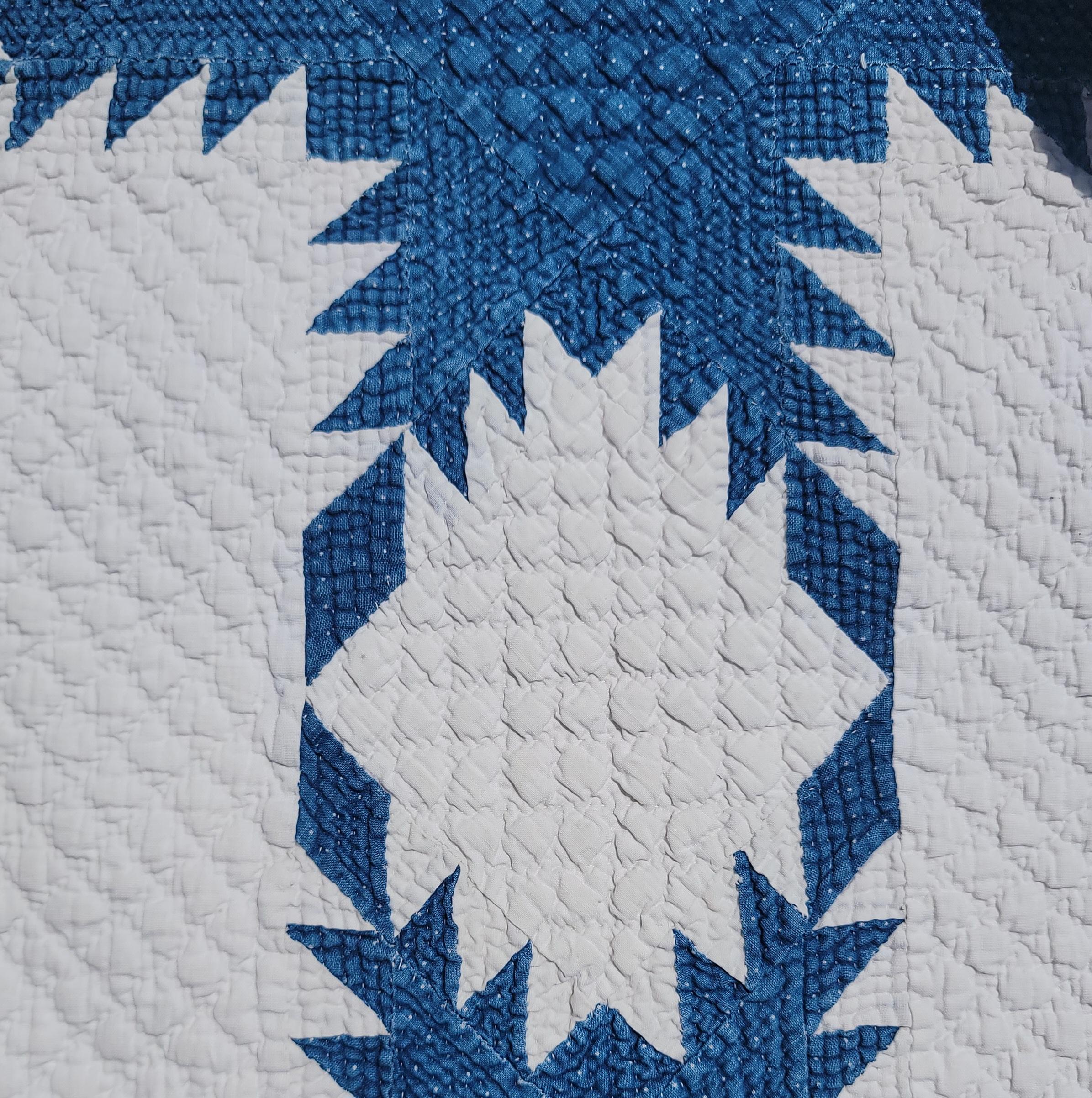 19th Century Blue and White Feathered Star Quilt In Good Condition In Los Angeles, CA