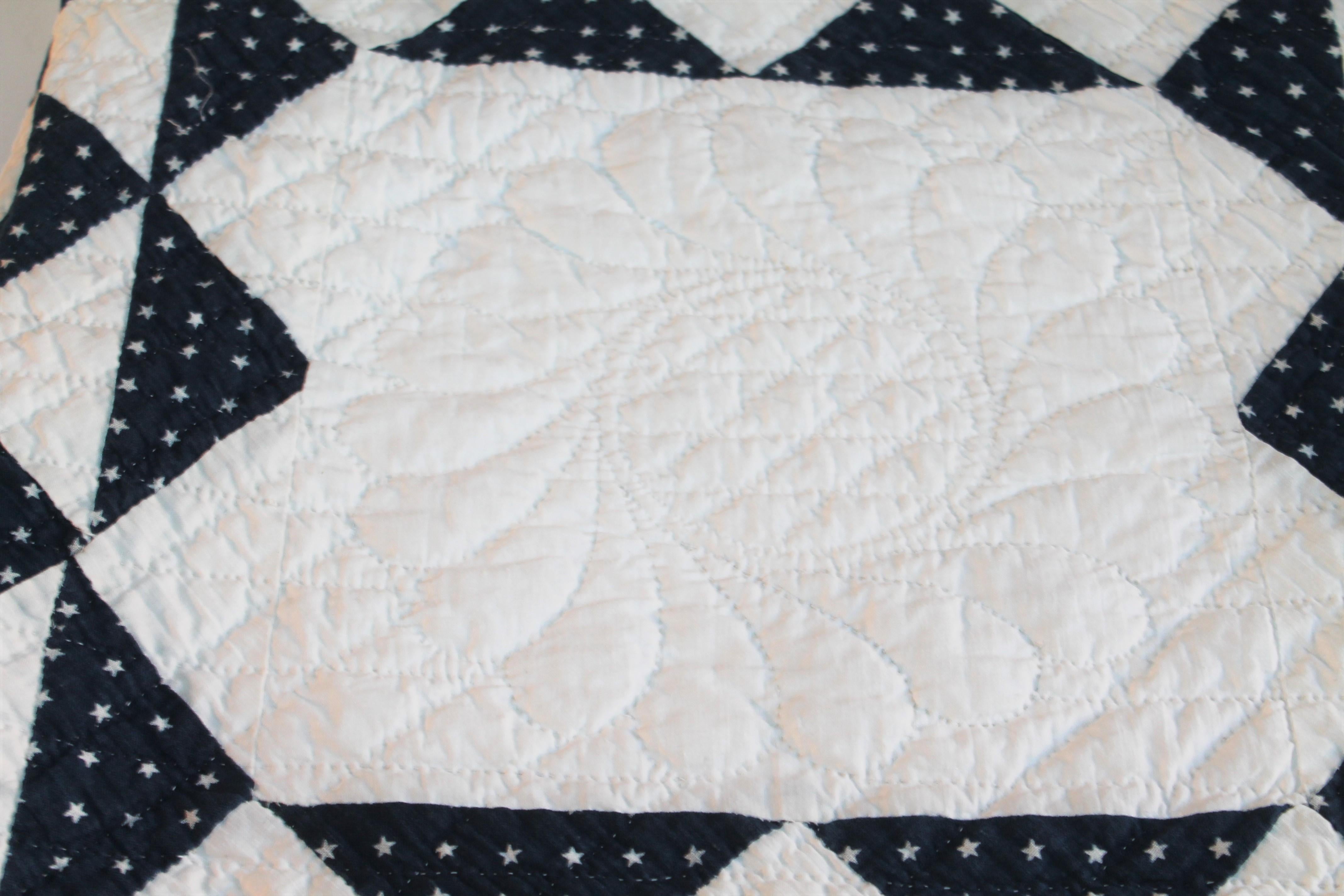 American 19Thc Blue & White Ocean Waves Quilt