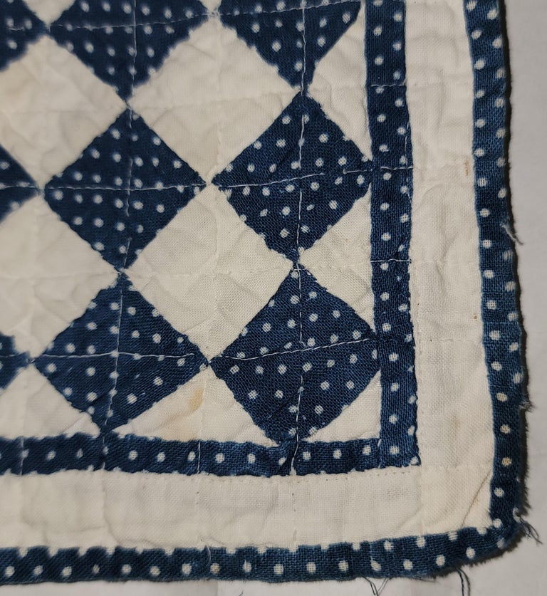 19th C Blue & White One Patch Doll Quilt In Good Condition For Sale In Los Angeles, CA