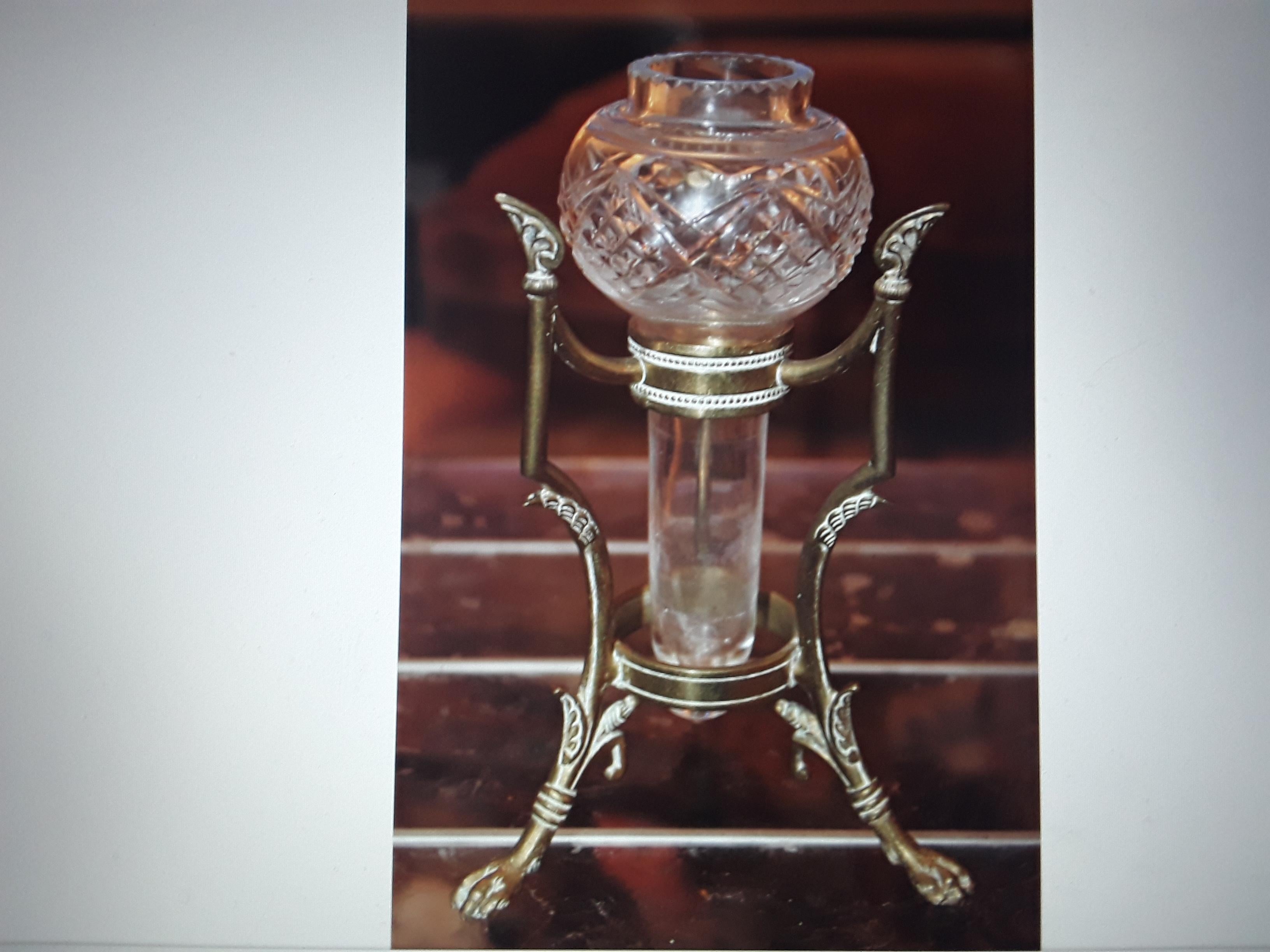 Vase/Epergne anglais Osler du 19ème siècle en bronze doré et cristal taillé signé Bon état - En vente à Opa Locka, FL
