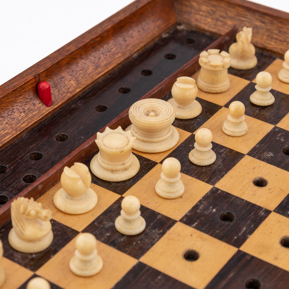 19thC British Mahogany Cased Chess Set by Jacques & Son, c.1890 For Sale 1