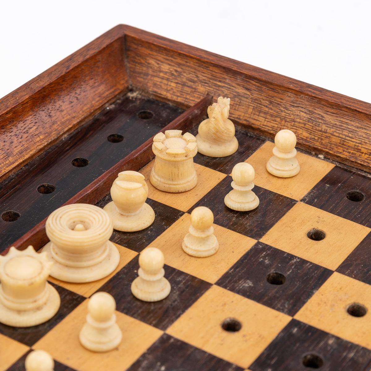19thC British Mahogany Cased Chess Set by Jacques & Son, c.1890 For Sale 2