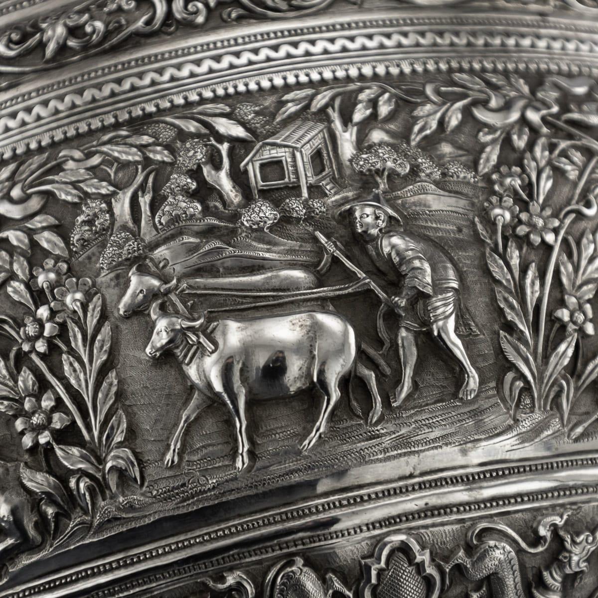 Handgefertigte birmanische Schale aus massivem Silber des 19. Jahrhunderts, um 1880 im Angebot 6