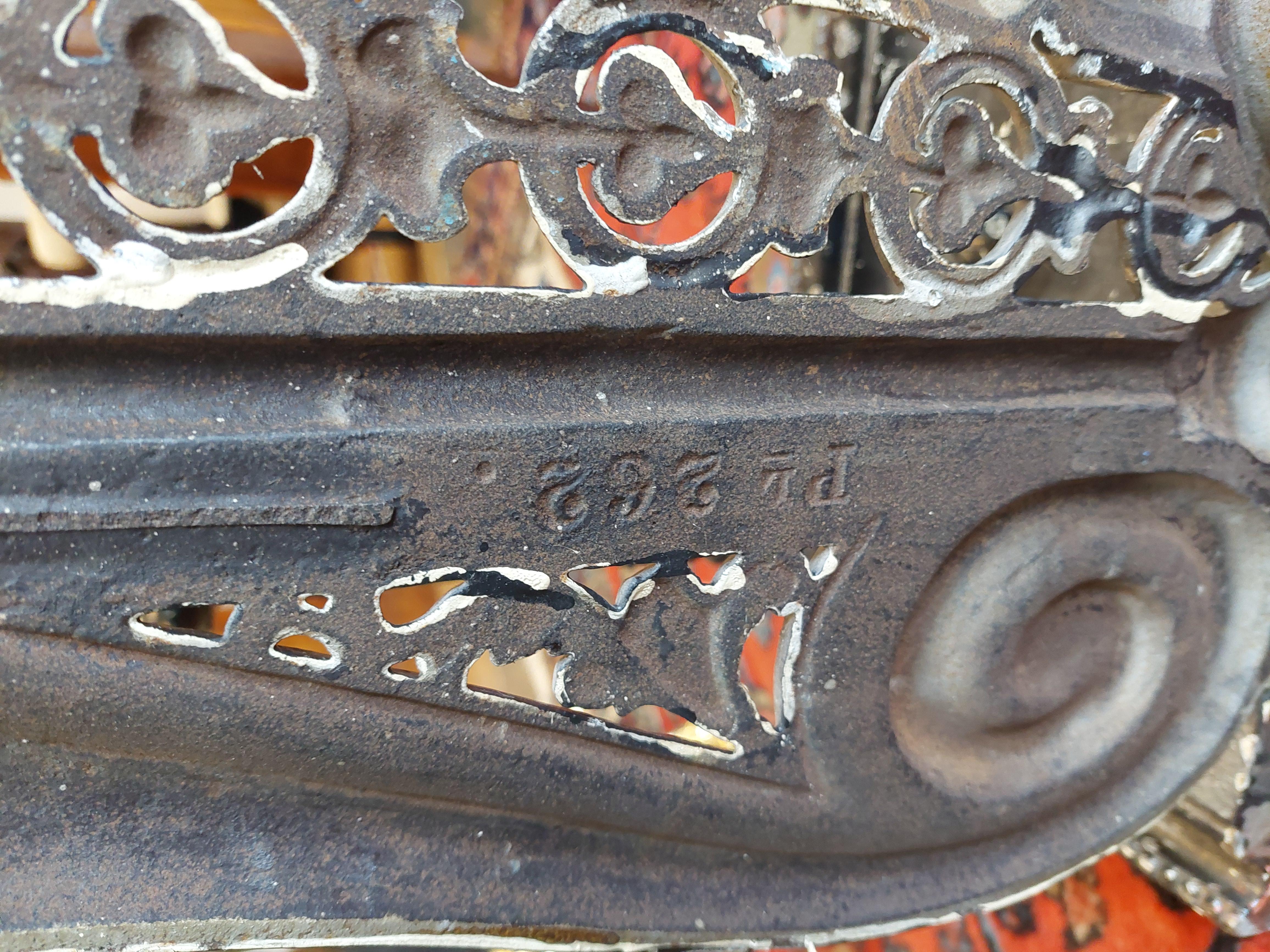 19thC Cast Iron Hall Stand by the Falkirk Foundry For Sale 7