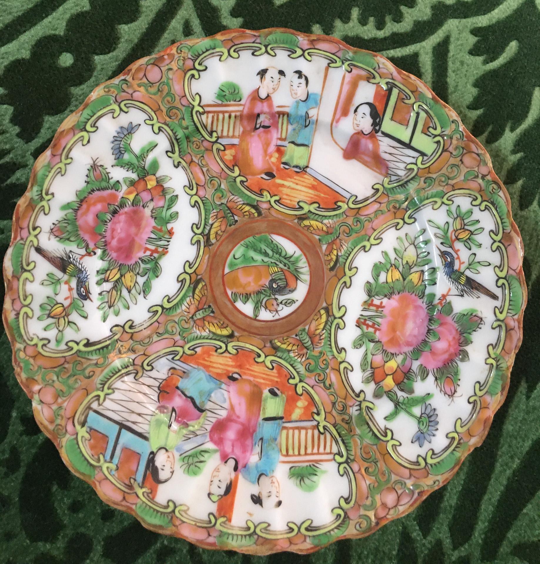 19thc Chinese Export Scalloped Rose Medallion Set of Ten Dessert or Bread Plates 1