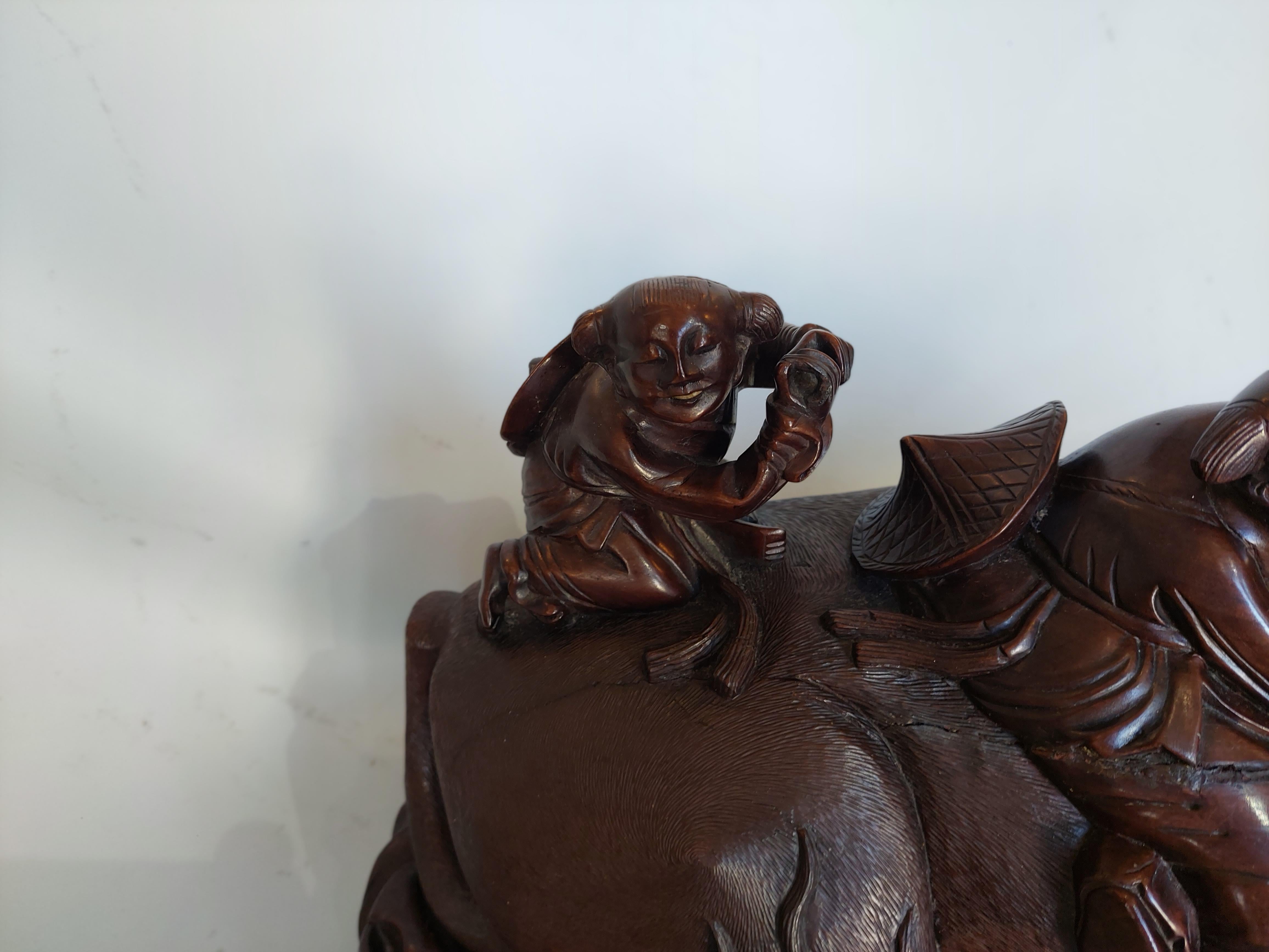 Fine XIX secolo Scultura in legno di radice cinese del XIX secolo in vendita