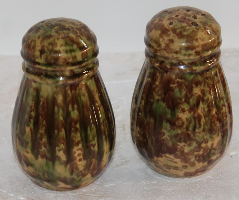 19th Century Collection of Bennington Pottery / 6 Pieces at 1stDibs