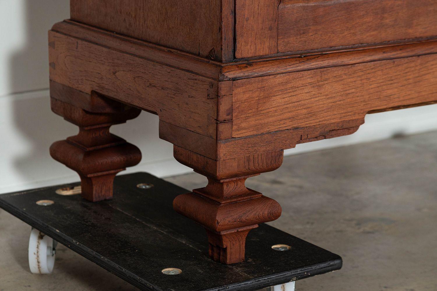 Armoire in teak di Campaigner del XIX secolo in vendita 7