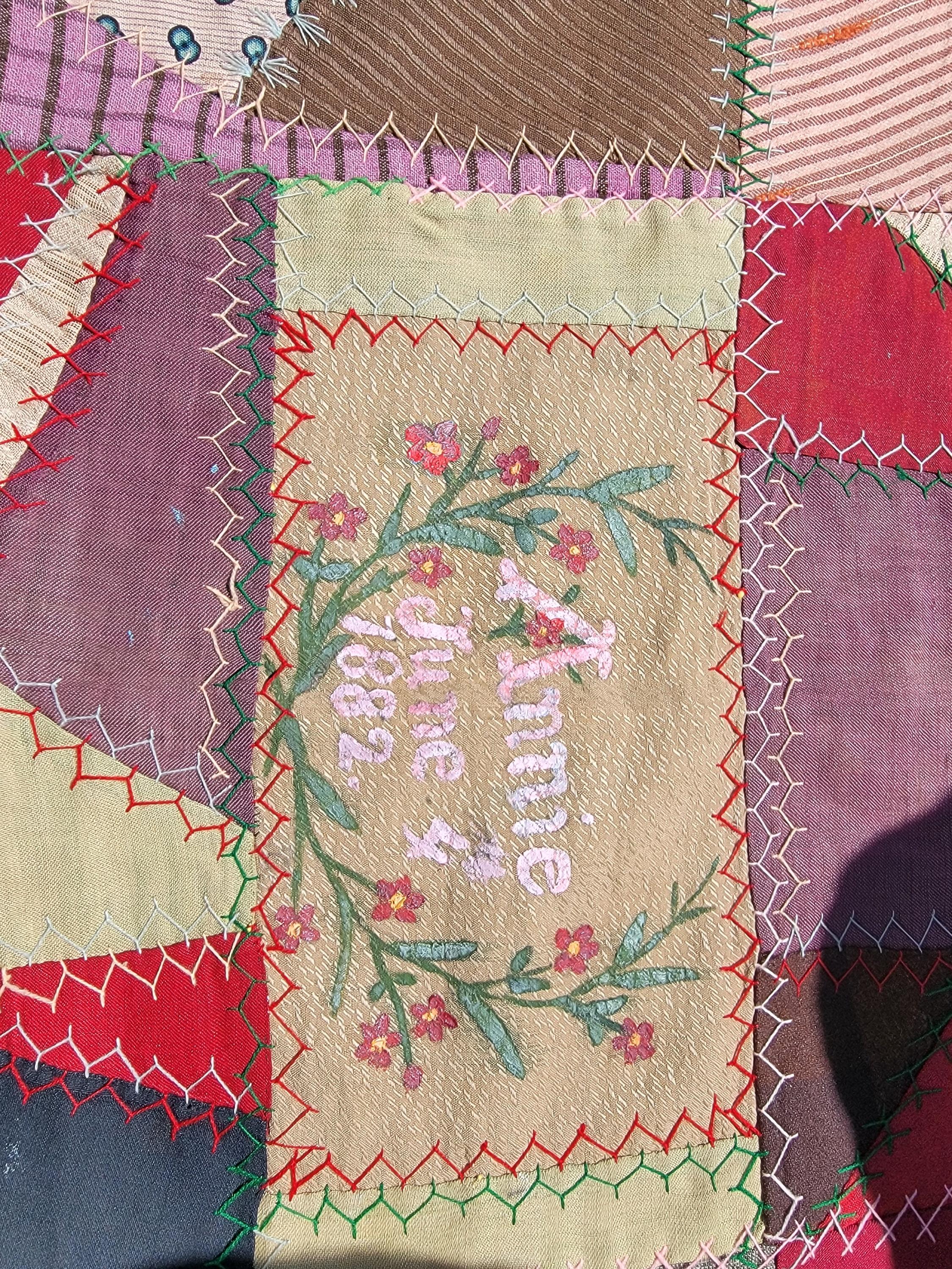 Américain Crazy Quilt 19èmec Blocs peints à la main ( Daté 1882) en vente