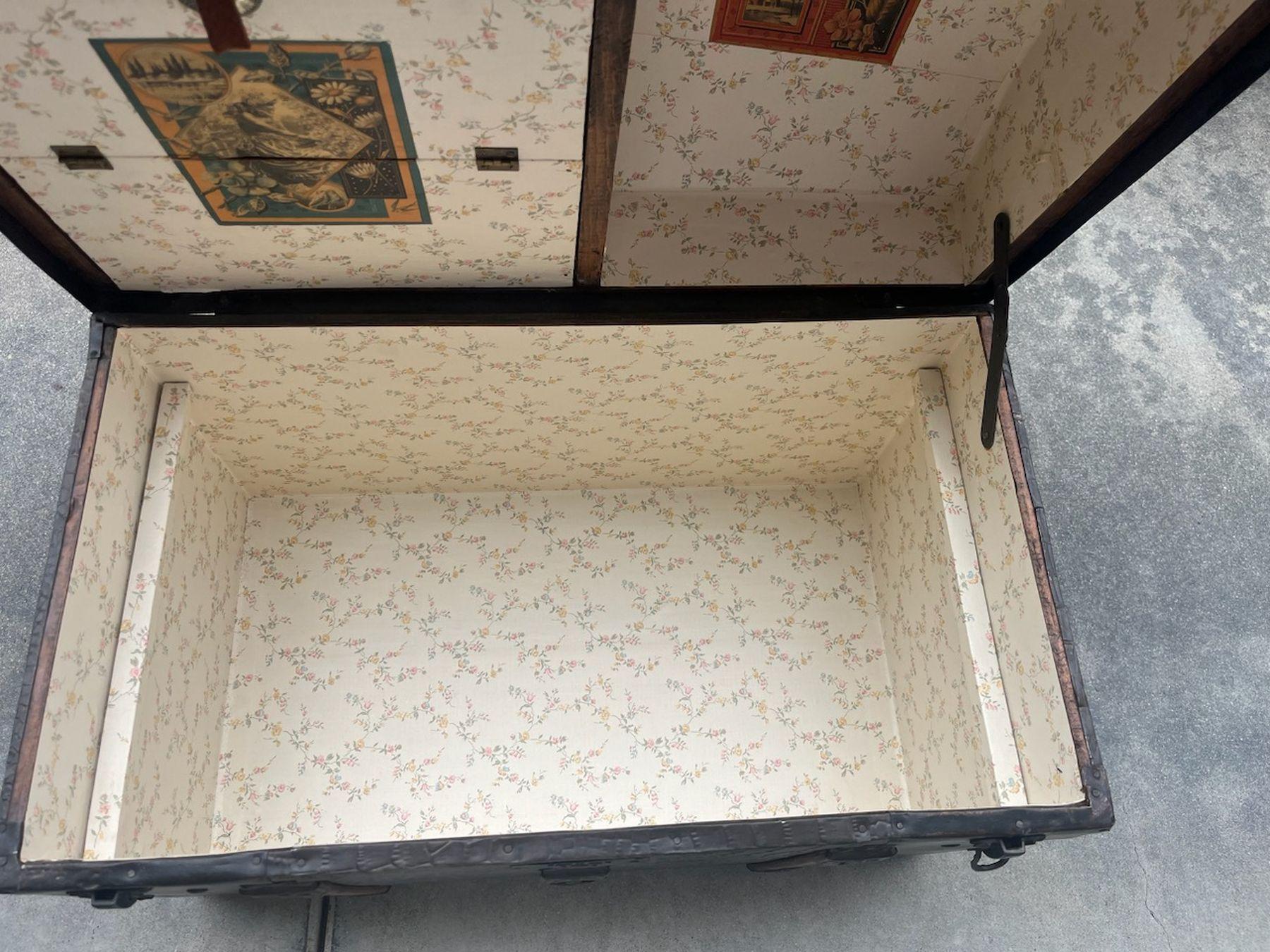 19Thc Dated 1886 Steamer Dome Top Trunk In Good Condition In Los Angeles, CA