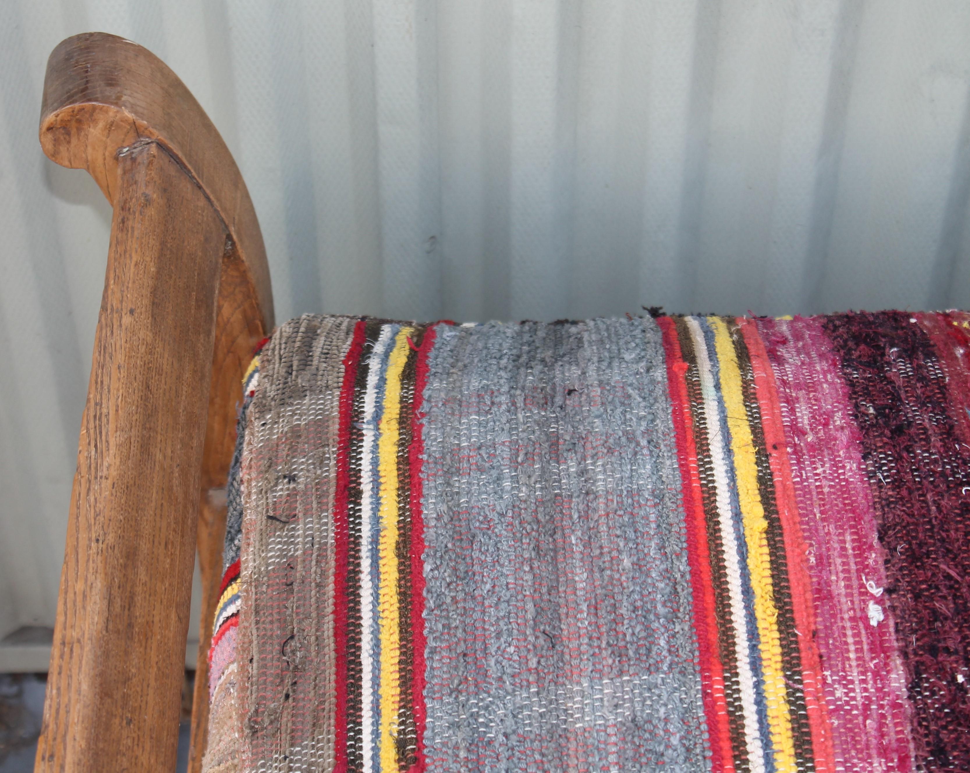 19thc Day Bed in Rag Rug Upholstery In Good Condition In Los Angeles, CA