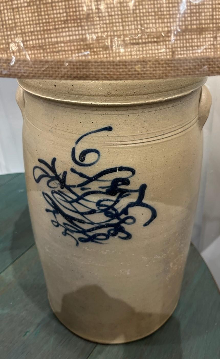 Artisanat Lampe rocheuse de Pennsylvanie du 19ème siècle décorée de 6 gallons en vente