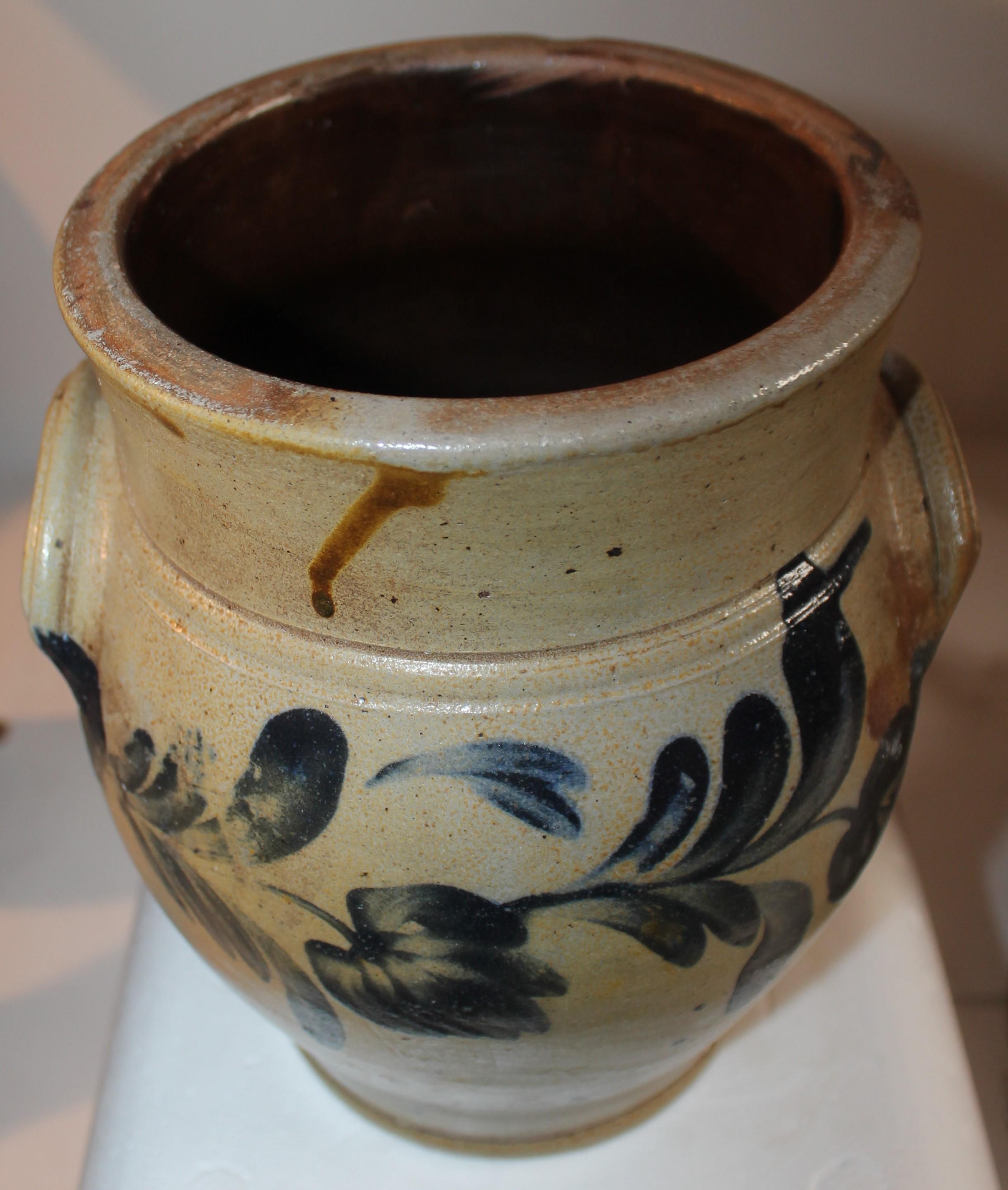 19thc Decorated Crock with Handles from Pennsylvania In Good Condition In Los Angeles, CA
