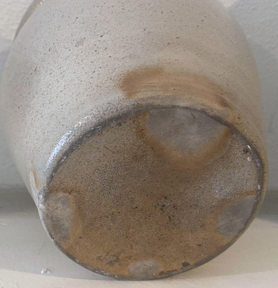 American 19th Century Decorated Salt Glaze Crock from Pittston, Pennsylvania For Sale