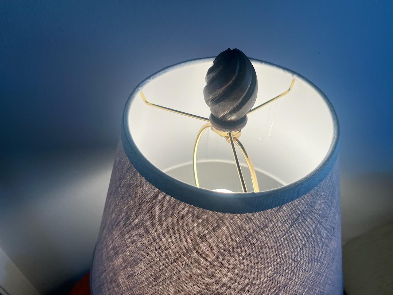 XIXe siècle Lampe de table en grès décoré du 19e siècle en vente