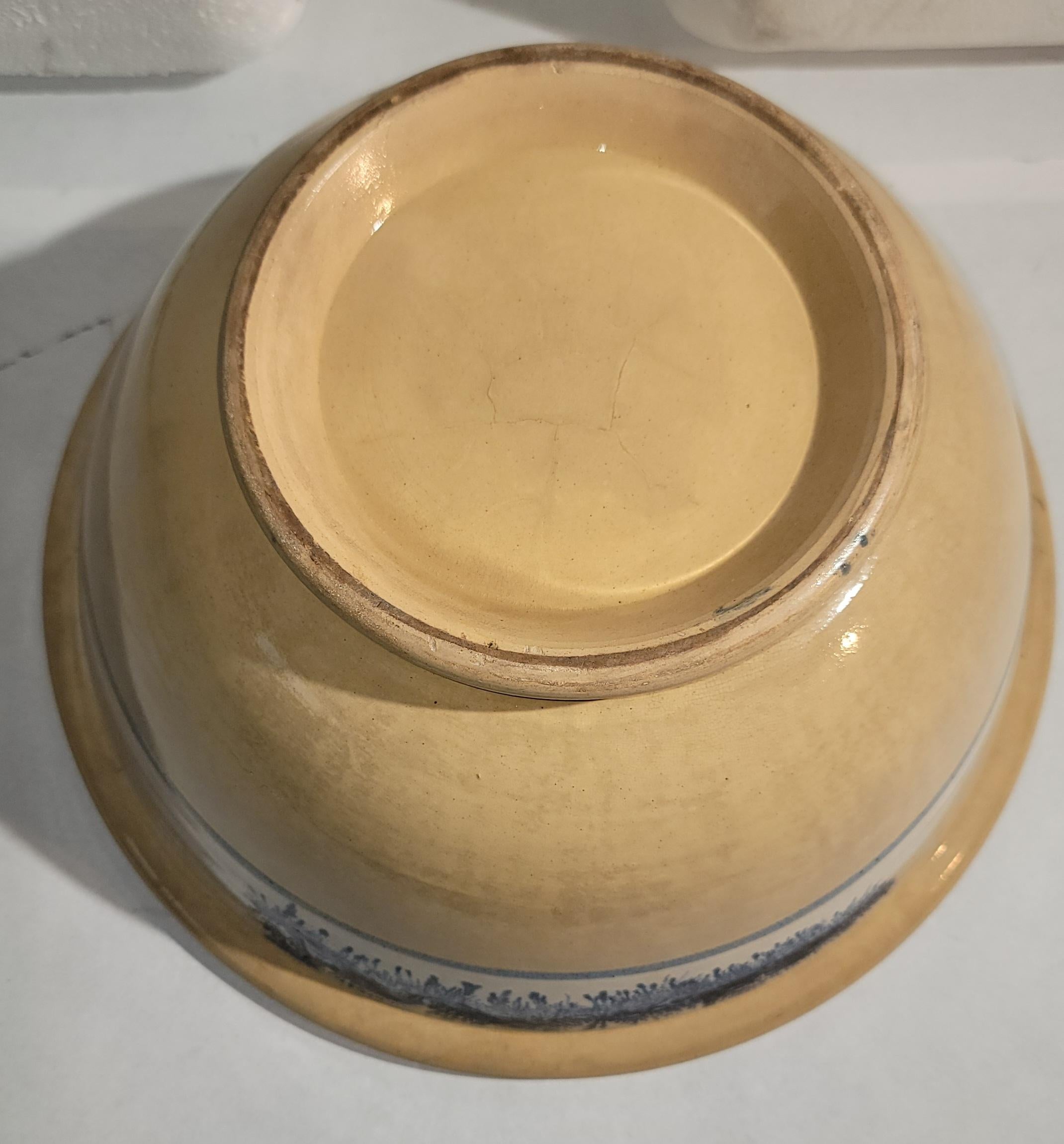 Ciotole decorative Yellowware del XIX secolo in vendita 7