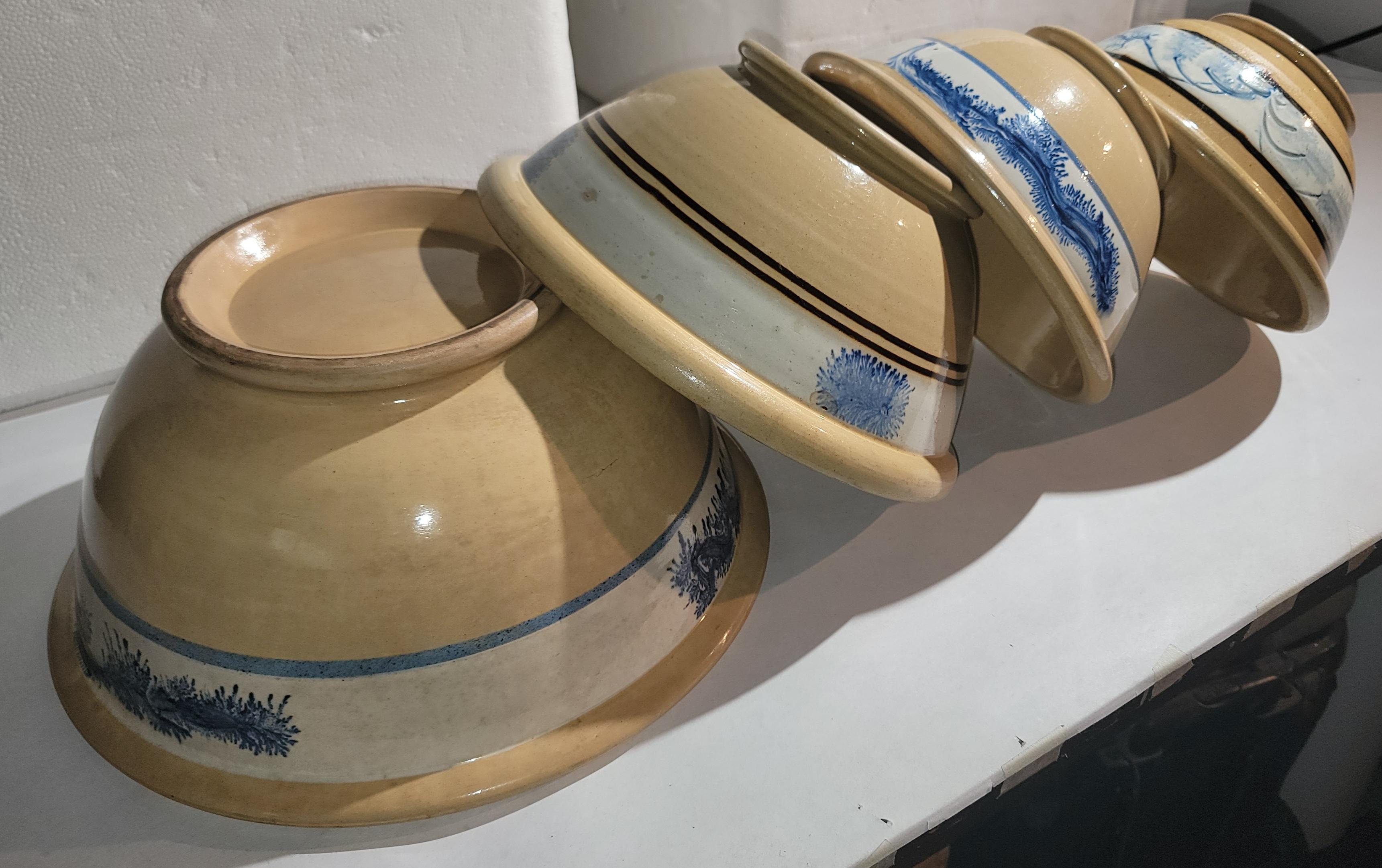 Ciotole decorative Yellowware del XIX secolo in vendita 2