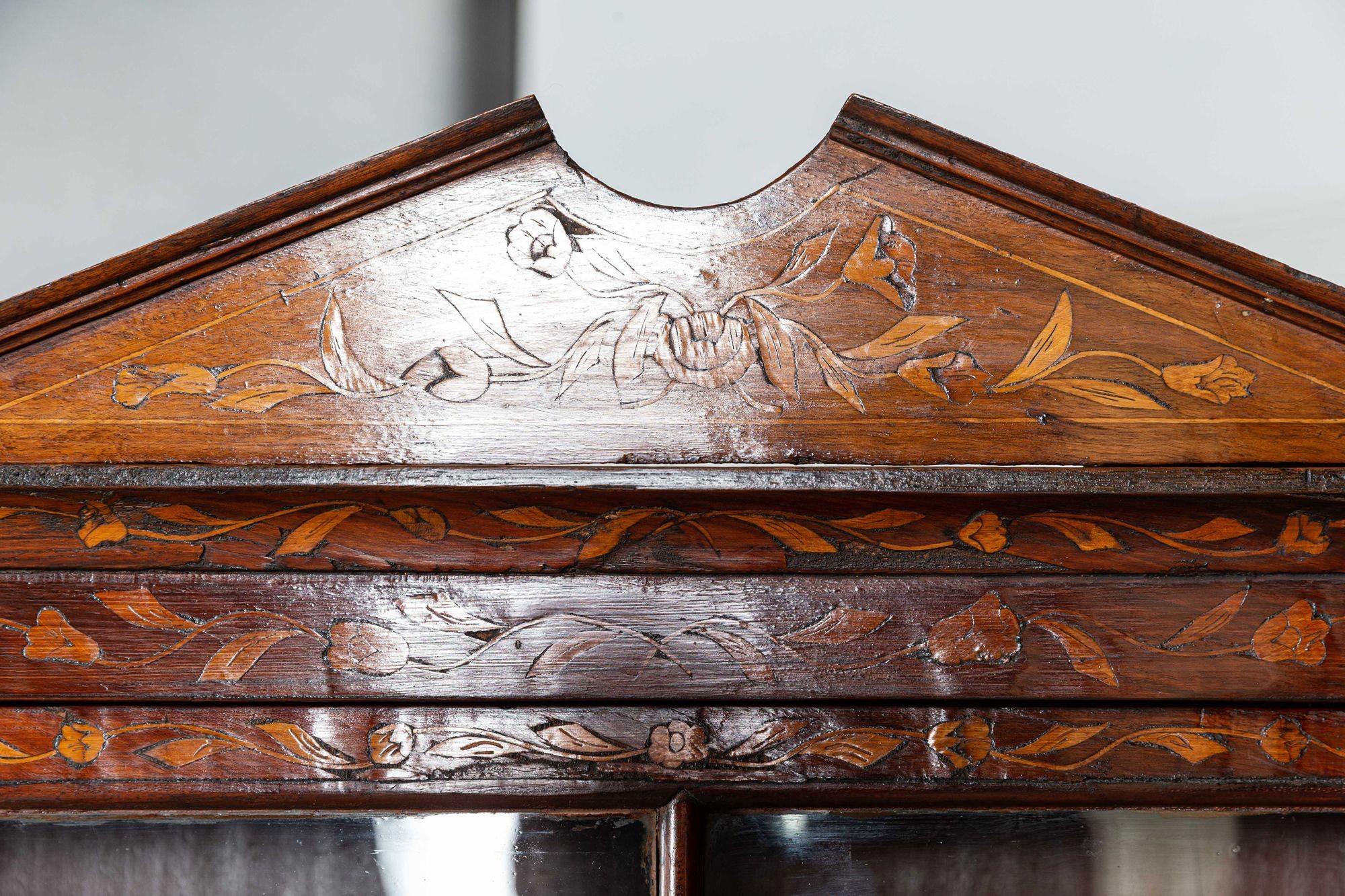 19thC Dutch Mahogany Marquetry Inlaid Display Cabinet For Sale 6