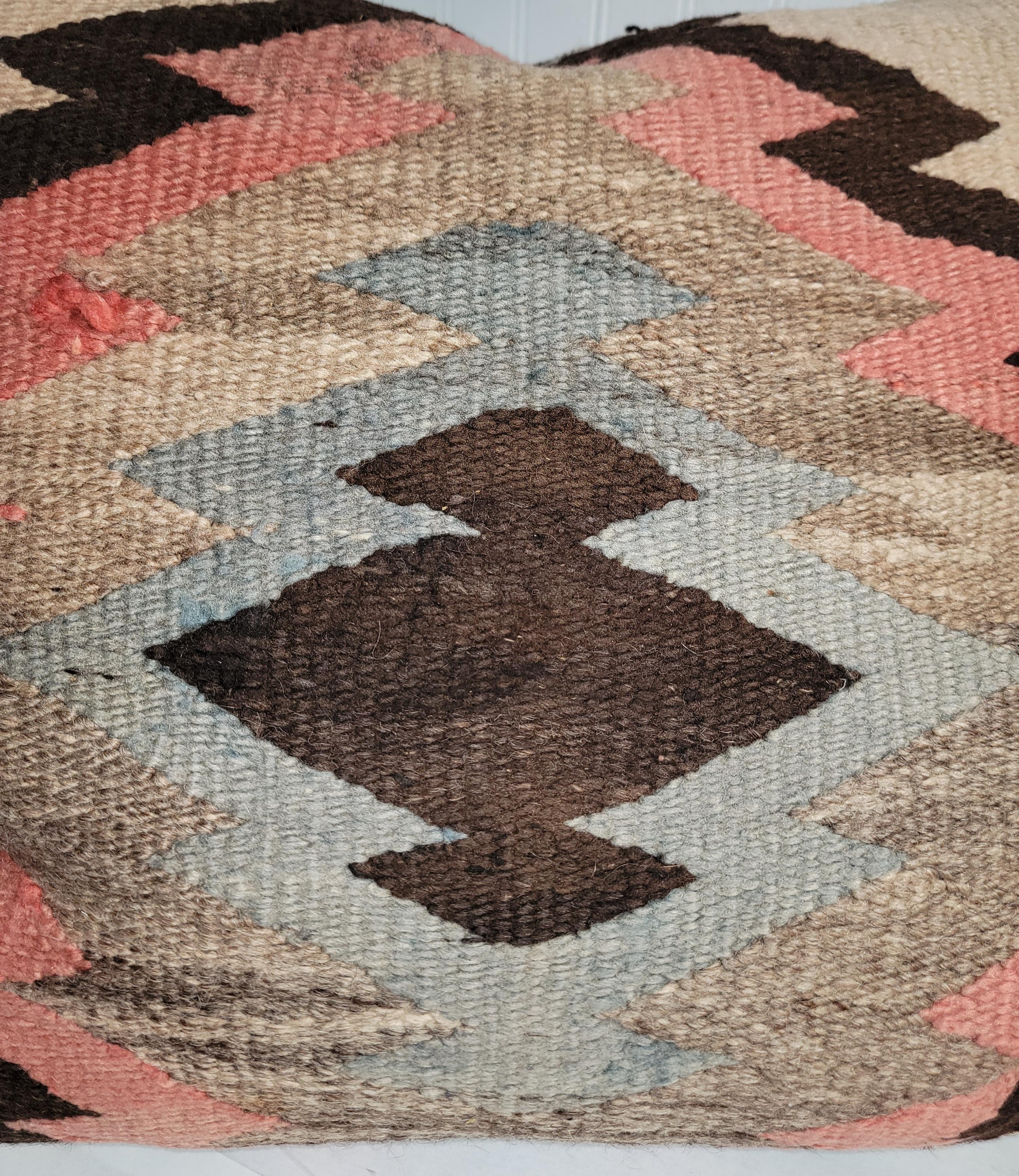 19Thc Early Navajo Indian Weaving Pillows -Pair In Good Condition For Sale In Los Angeles, CA