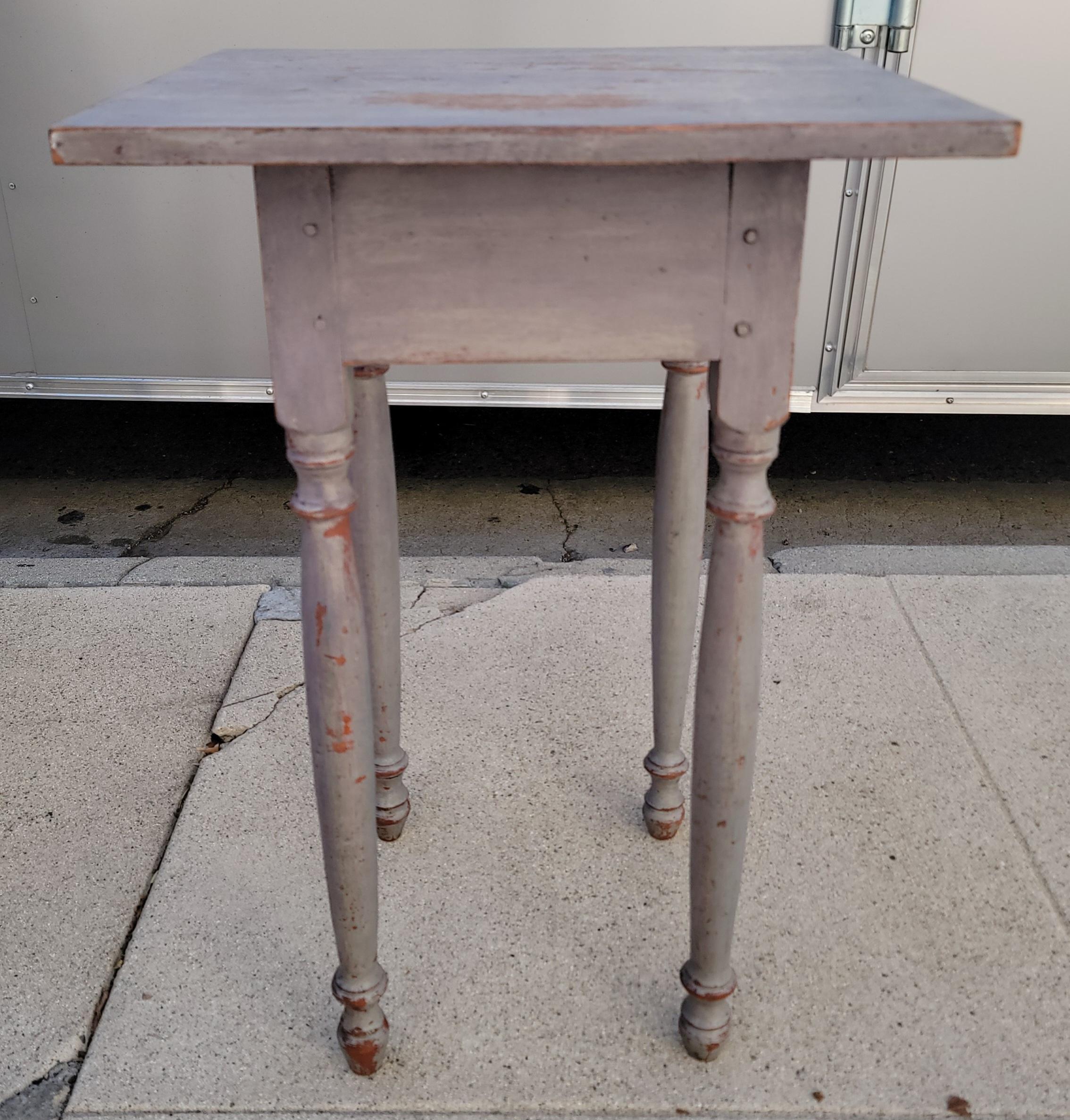 19Thc Original grey / blue painted turned legs night stand or side table in amazing untouched surface.This fine side table is perfect in a living room or bedroom nightstand.The condition is very good and sturdy.