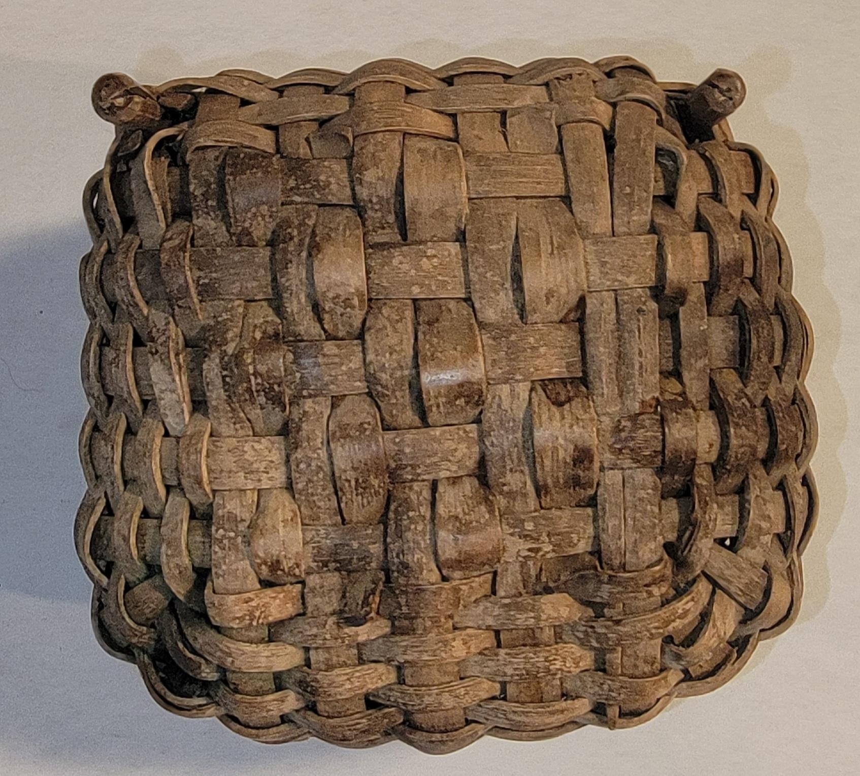 Americano Piccolo cesto con manico del XIX secolo in vendita