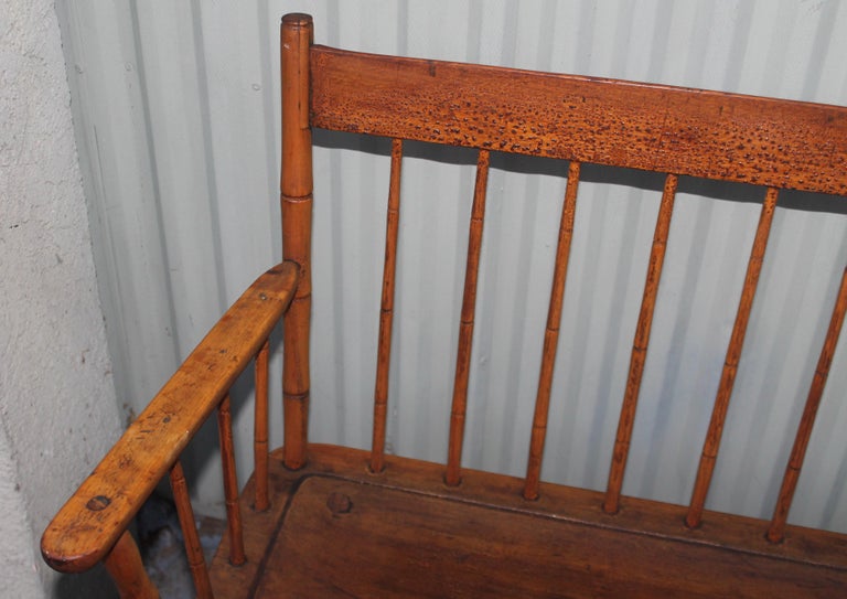 19th C Early Windsor Settee from New England For Sale 2