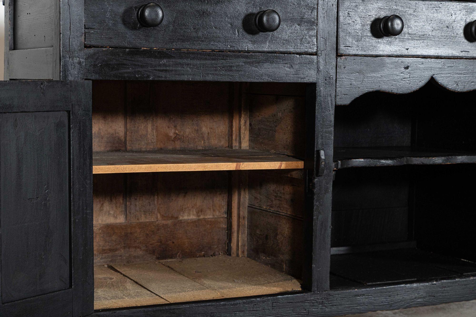 Base de commode en pin ébonisé du 19e siècle, de style champêtre anglais en vente 9