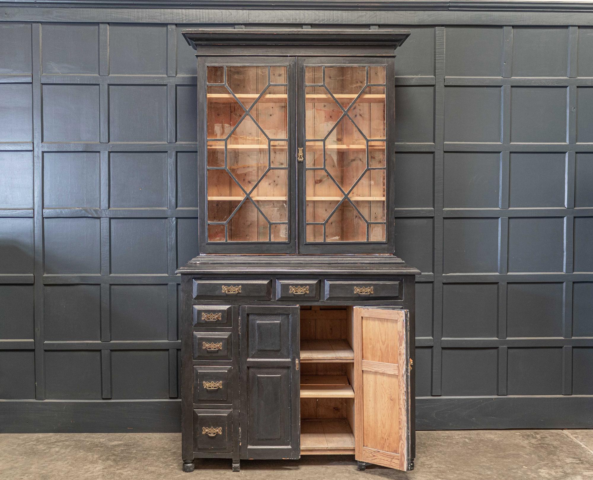 19th Century English Ebonized Astral Glazed Bookcase or Vitrine or Dresser In Good Condition For Sale In Staffordshire, GB