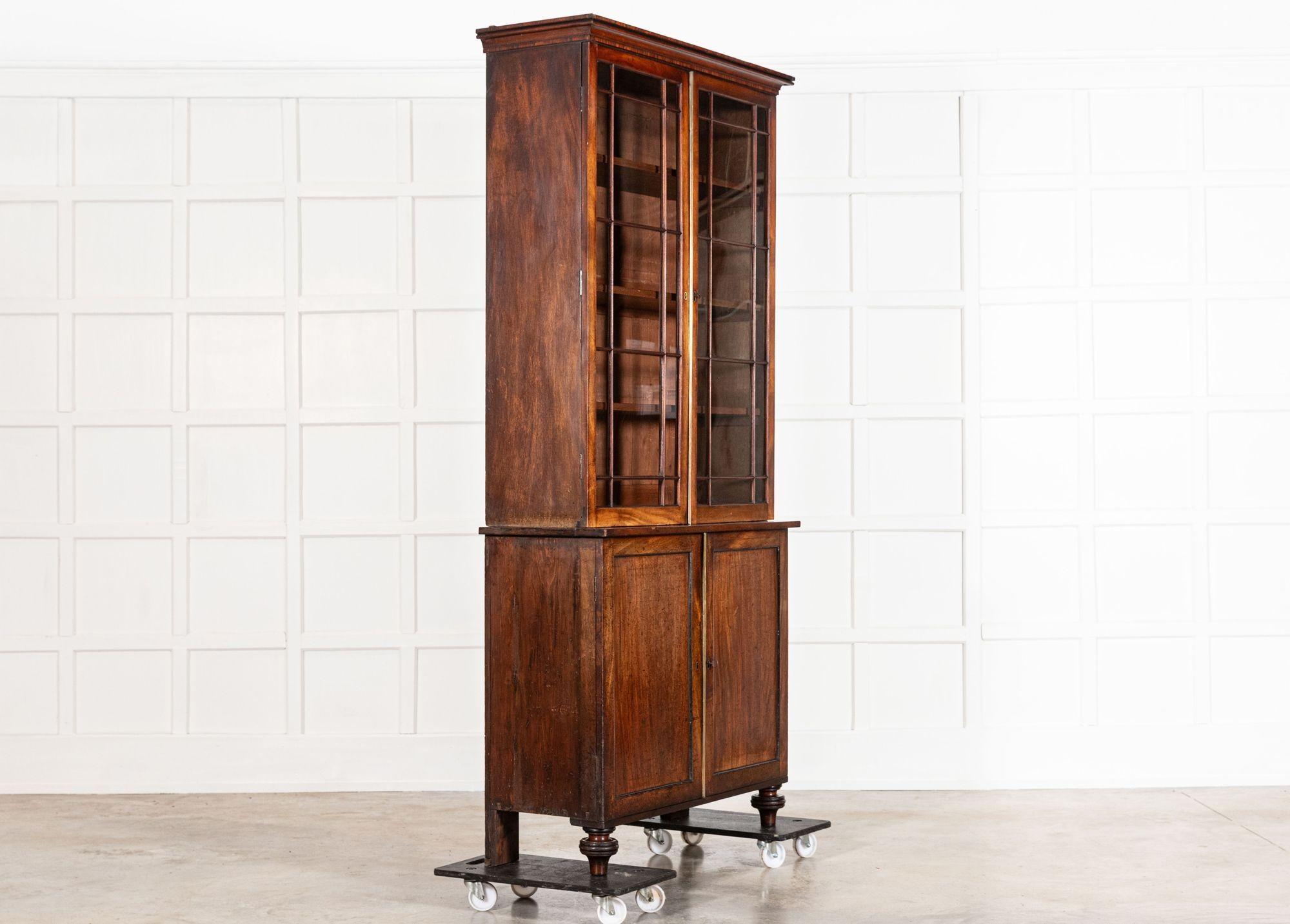 Libreria Vitrine in mogano smaltato inglese del XIX secolo In condizioni buone in vendita a Staffordshire, GB