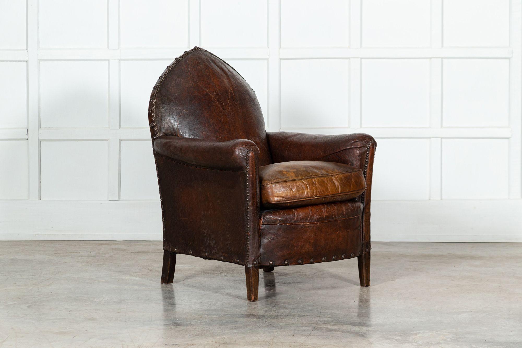 circa 1870
19thC English Gothic Leather Armchair
sku 1520
W76 x D63 x H101 cm
Seat height 50 cm.