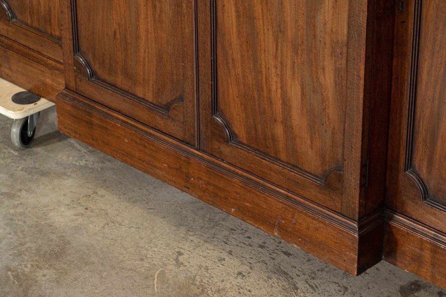 19thC English Mahogany Arched Glazed Bookcase Cabinet For Sale 6
