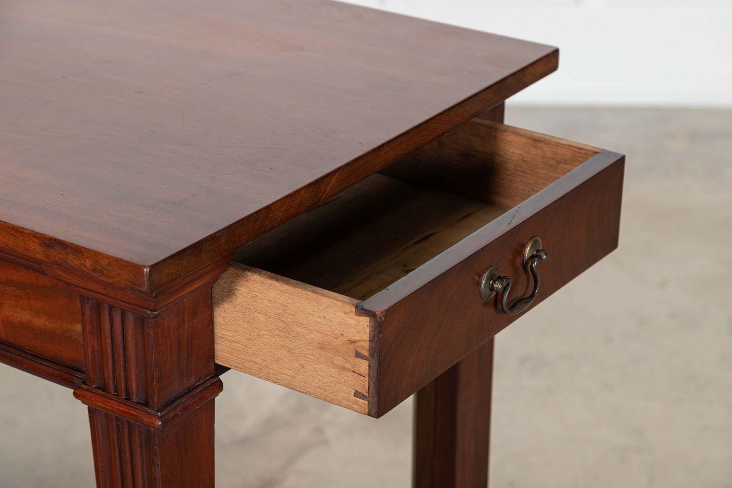 Acajou Table console anglaise en acajou du 19ème siècle en vente