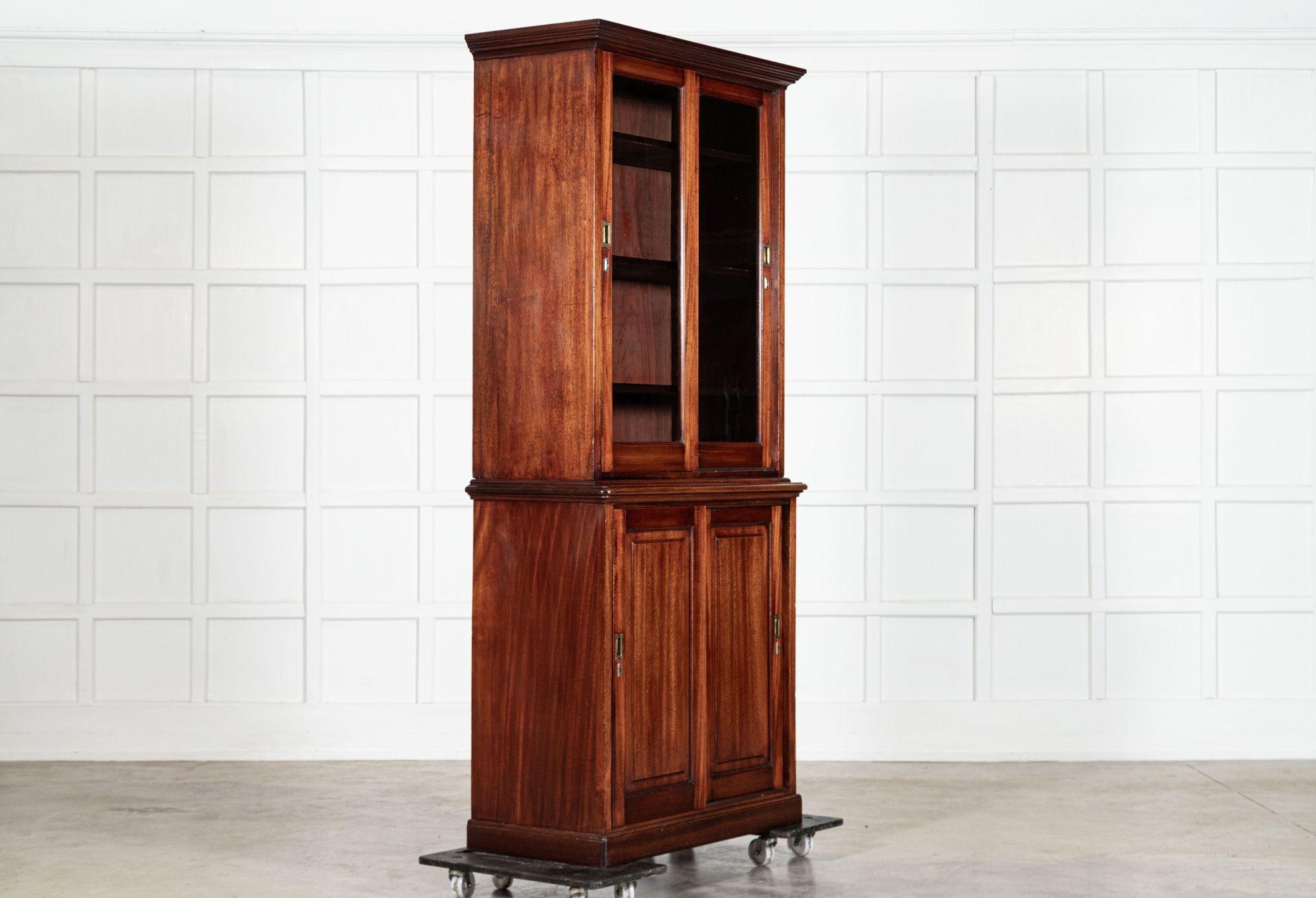 Bibliothèque anglaise en acajou émaillé du 19e siècle Bon état - En vente à Staffordshire, GB