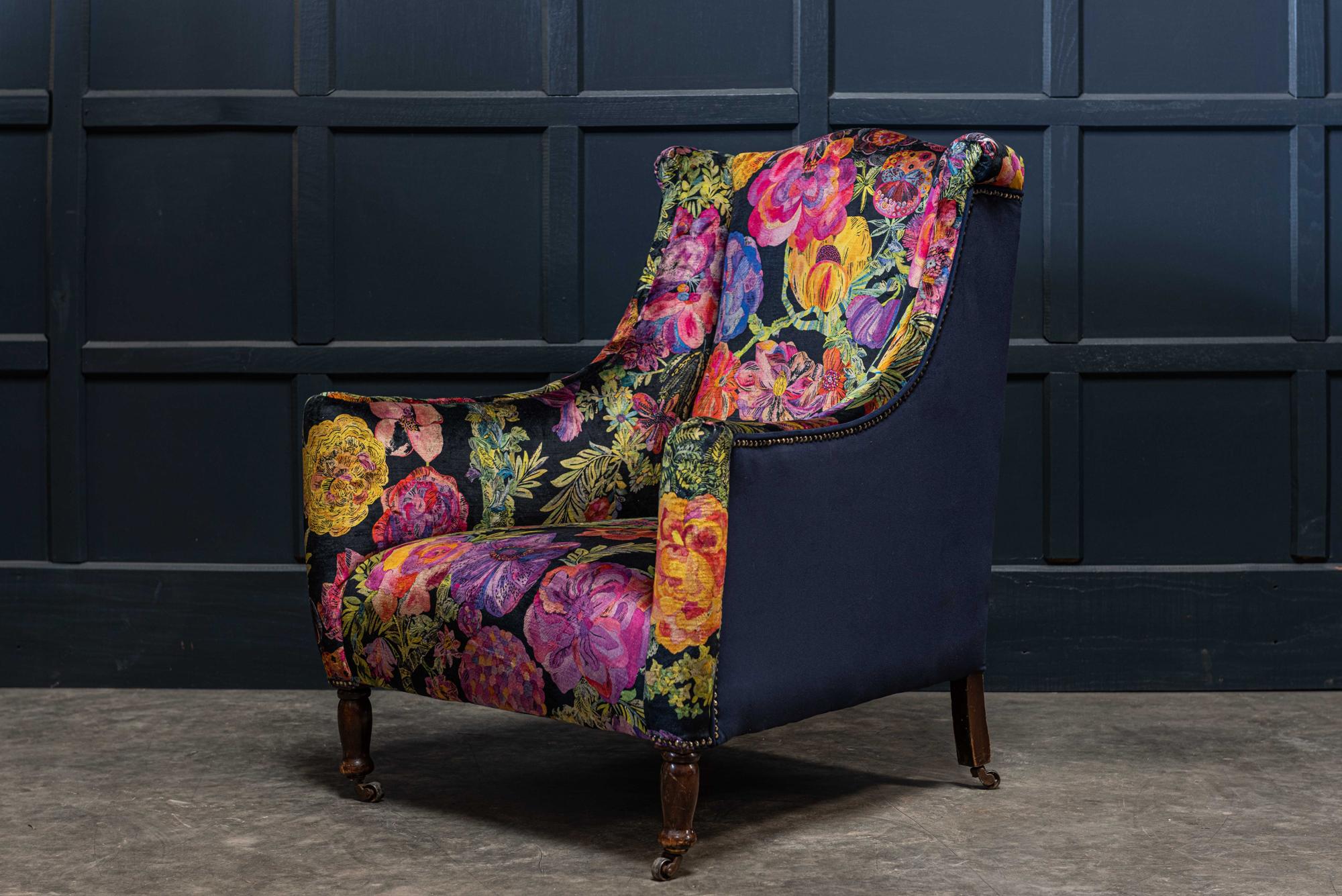 19th century English mahogany wingback armchair. Sat on original castors and reupholstered in Liberty 'Secret Garden' velvet,
circa 1890

Measures: W 75 x D 66 x H 89cm
Seat height 40cm.



 