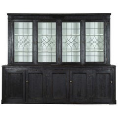 19. Jahrhundert Englisch Monumental Ebonised Pine verglaste Kommode