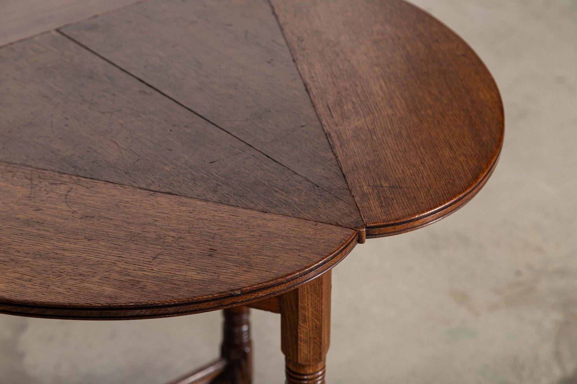 19thC English Oak Folding Cricket Table For Sale 5