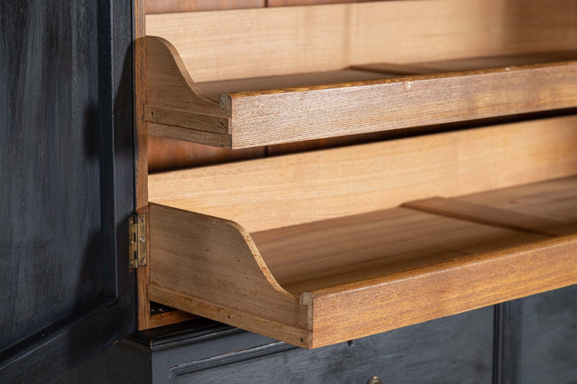 19. Jahrhundert Englisch Oak Painted Wäschepresse im Angebot 8