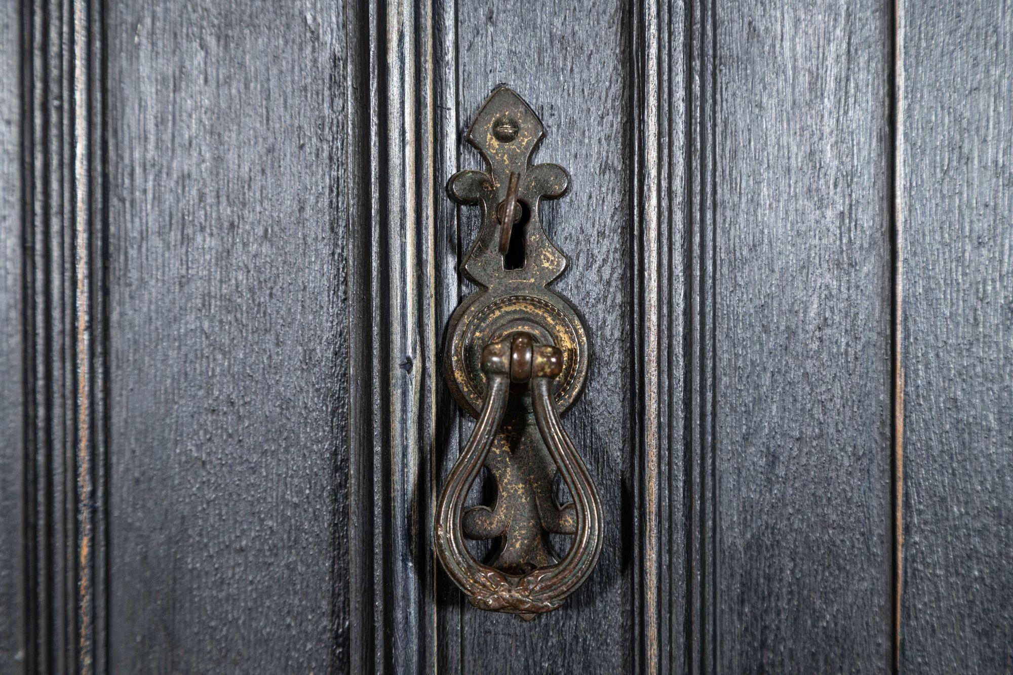 19. Jahrhundert Englisch Oak Painted Wäschepresse im Angebot 13