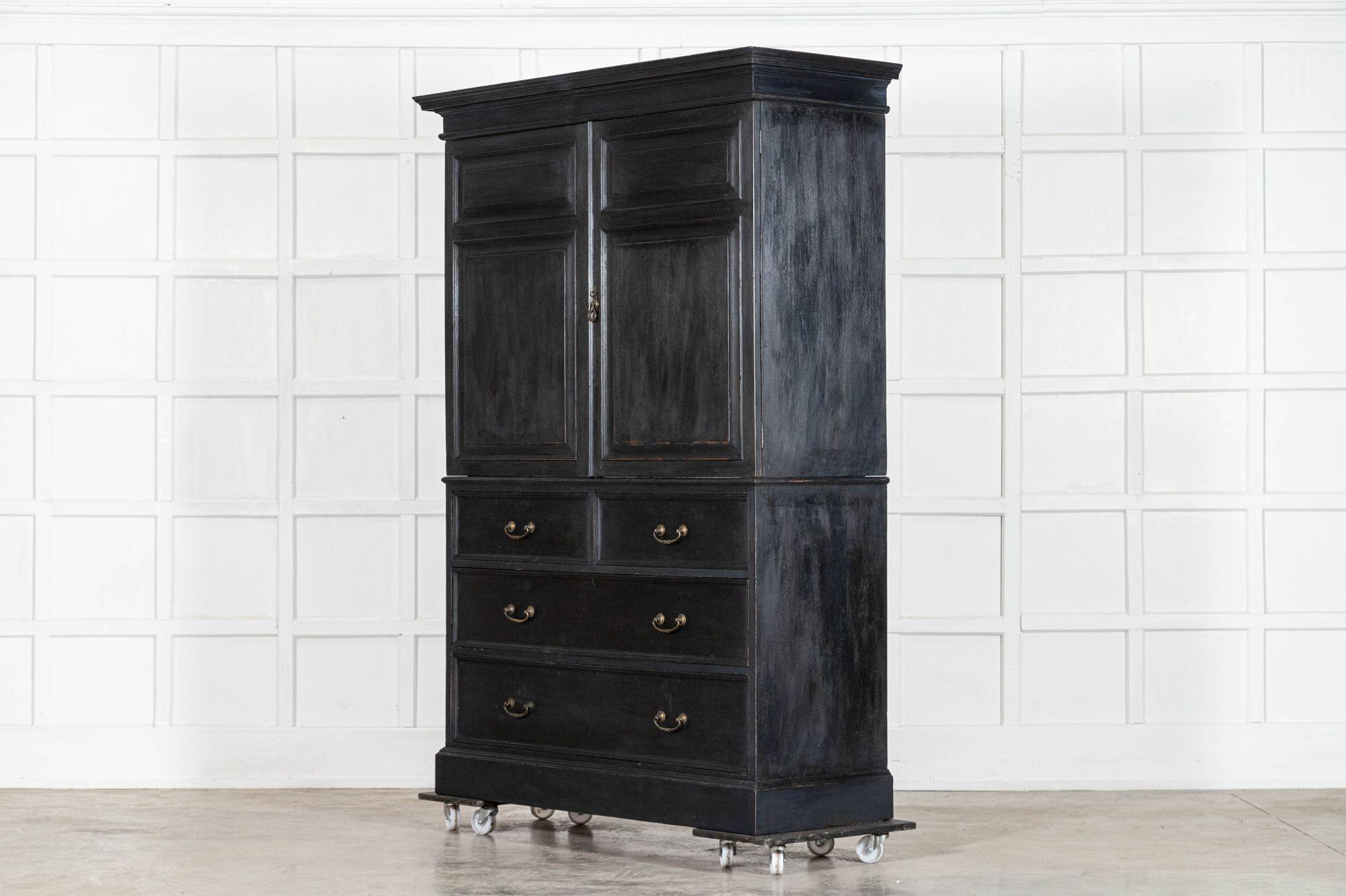 19. Jahrhundert Englisch Oak Painted Wäschepresse im Angebot 1