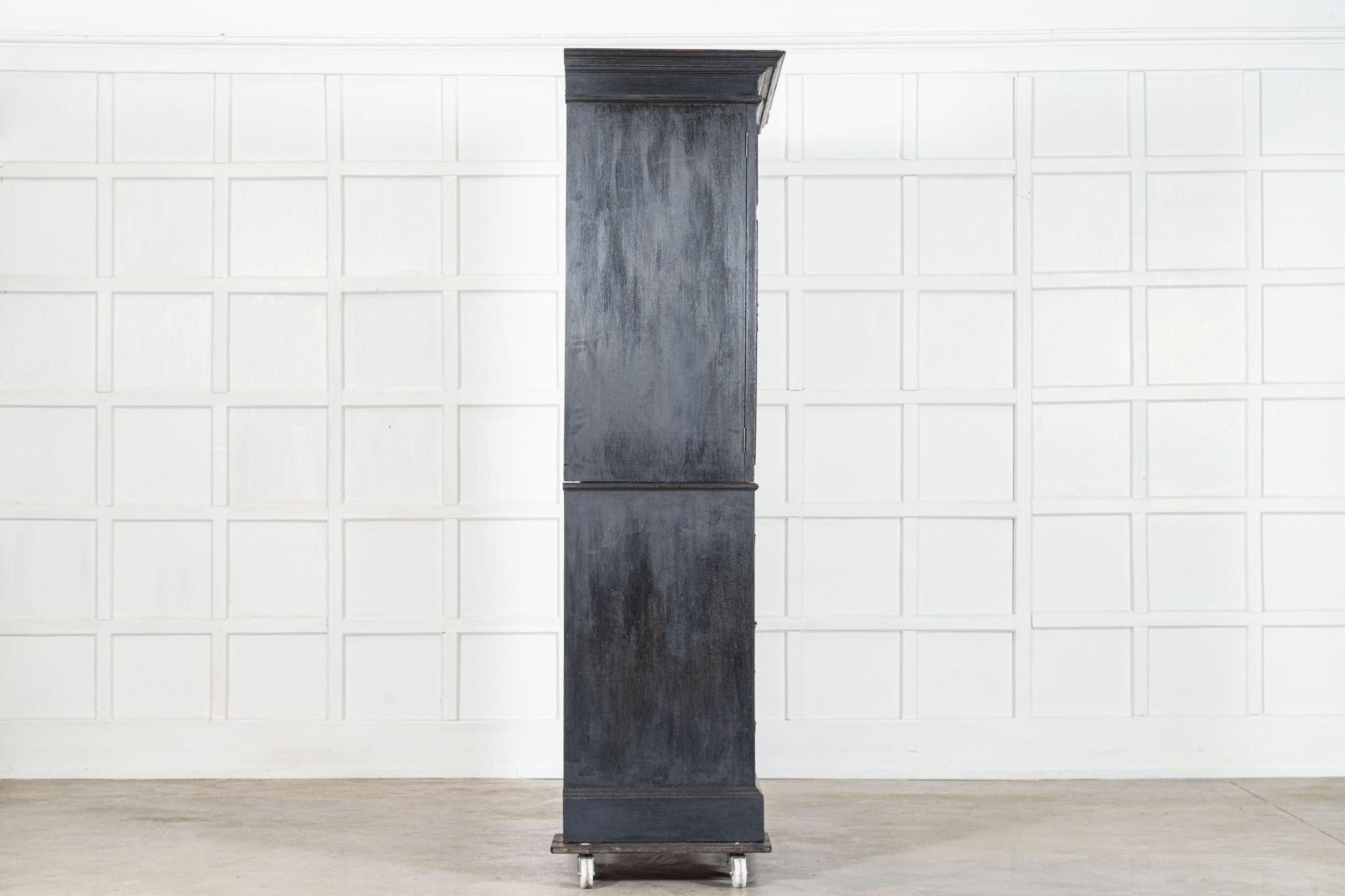 19. Jahrhundert Englisch Oak Painted Wäschepresse im Angebot 3