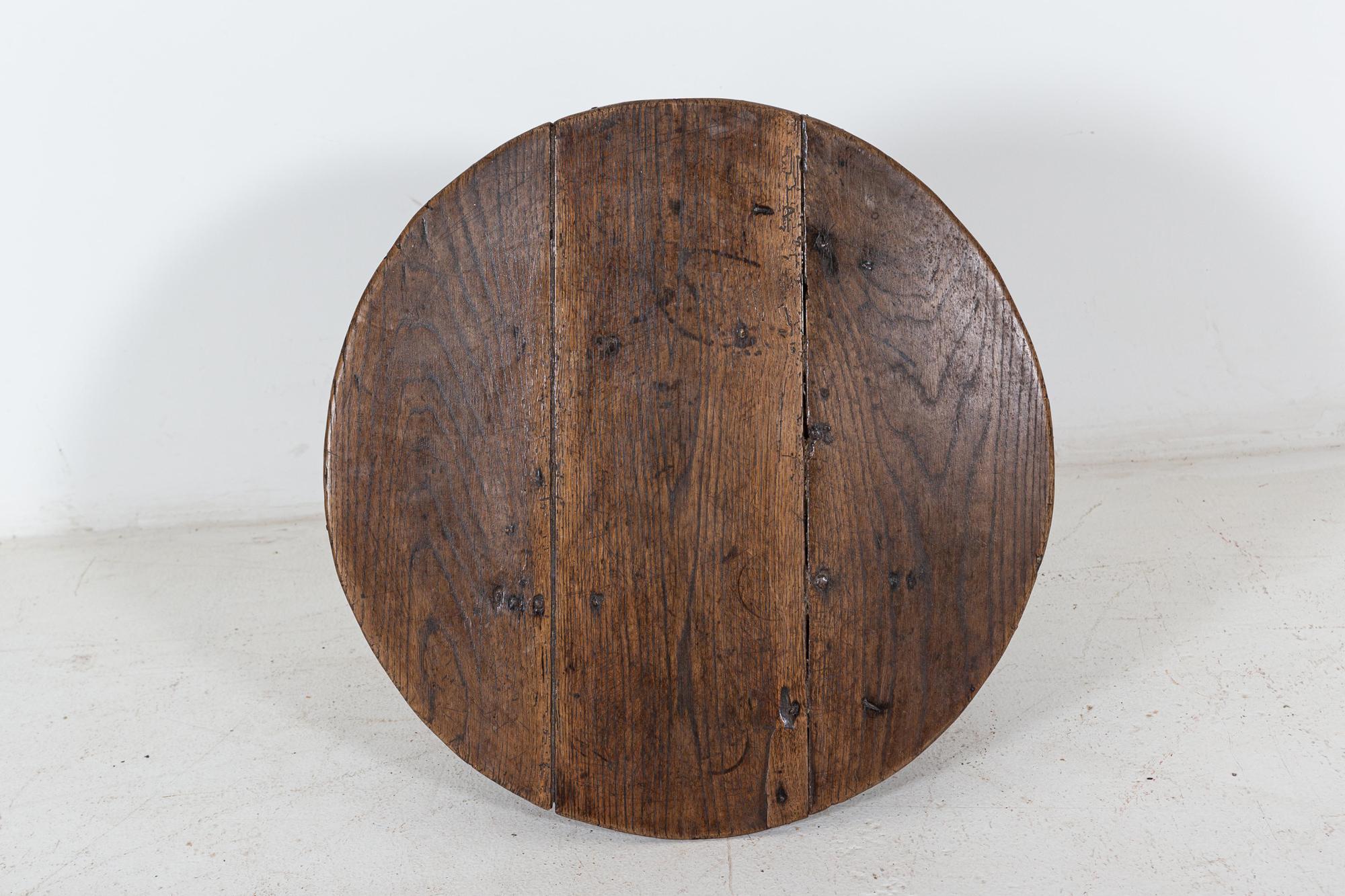 Circa. 1840

19thC English Oak 3 Plank Top Tiered Cricket Table


Diameter 61 x H58 cm