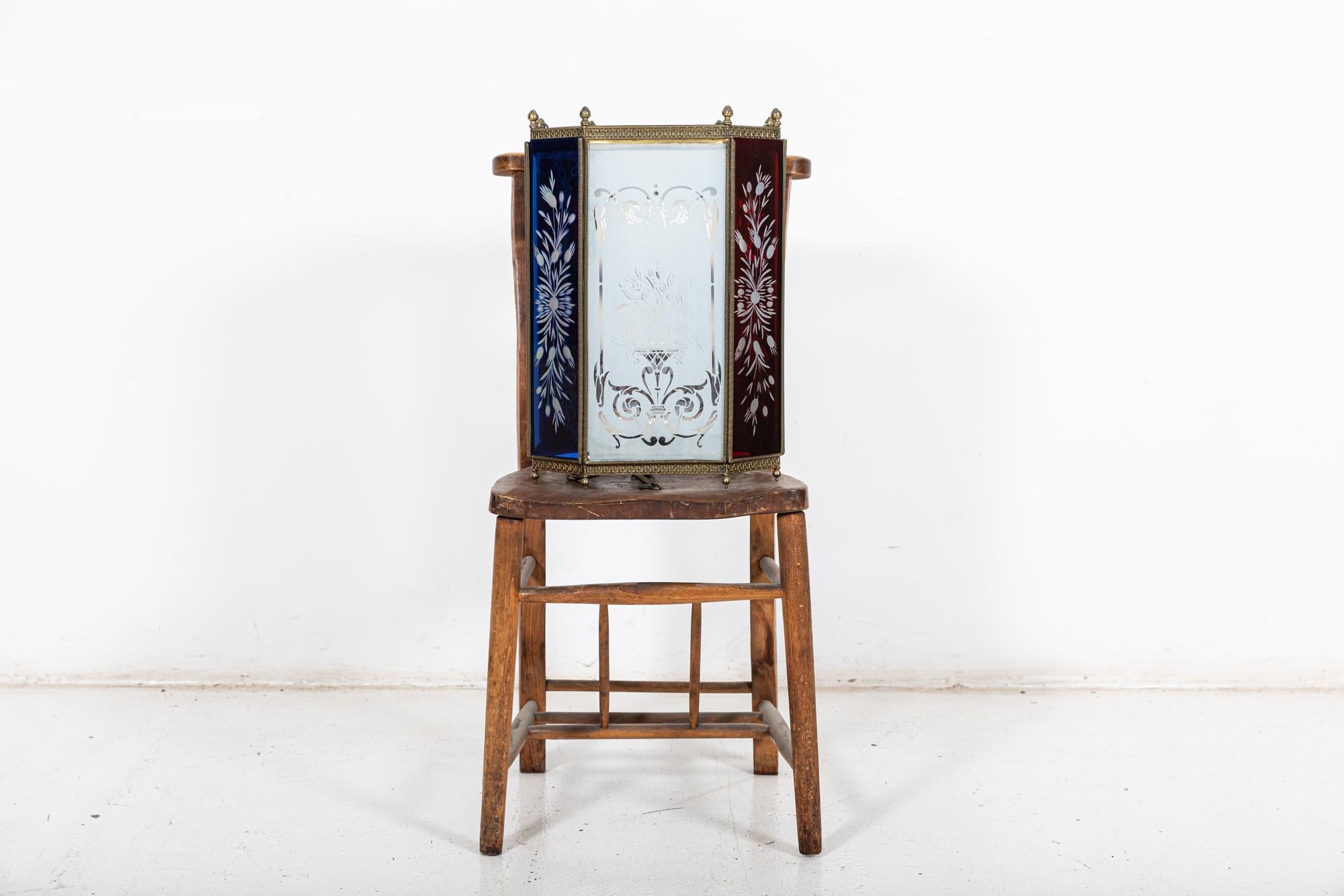 Englischer Laternenschirm aus geätztem Glas in Übergröße aus dem 19. Jahrhundert im Angebot 1