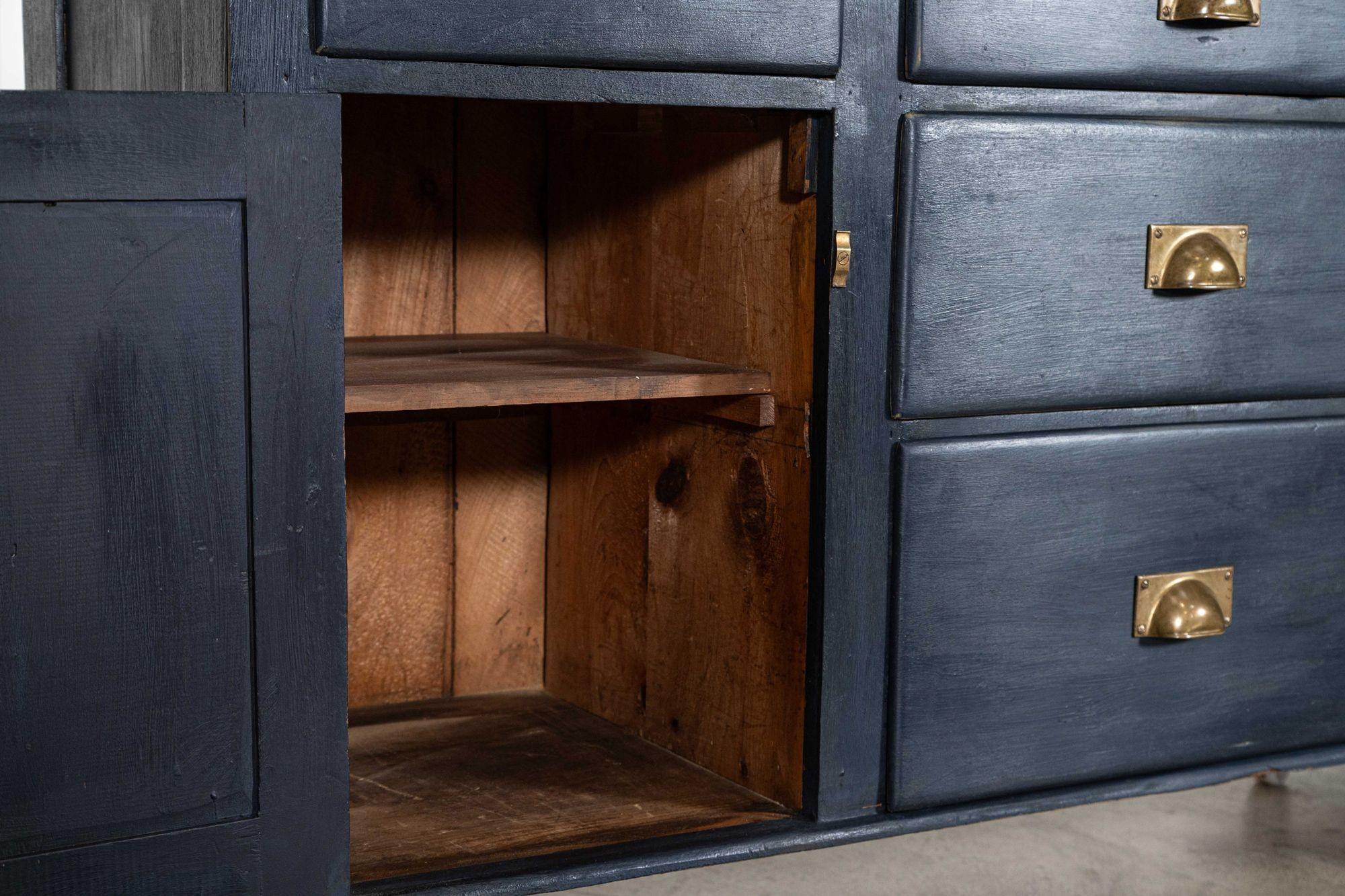 Base per cassettone in pino dipinto inglese del XIX secolo in vendita 12