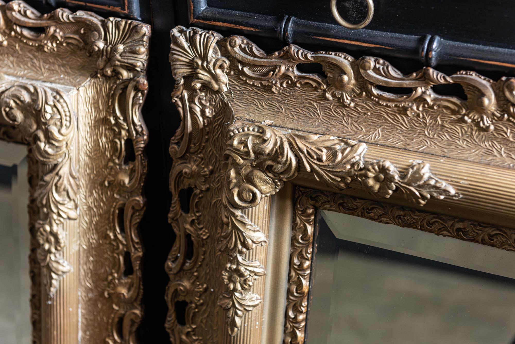 Paire de miroirs anglais en bois doré sculpté et plâtre du 19ème siècle en vente 3