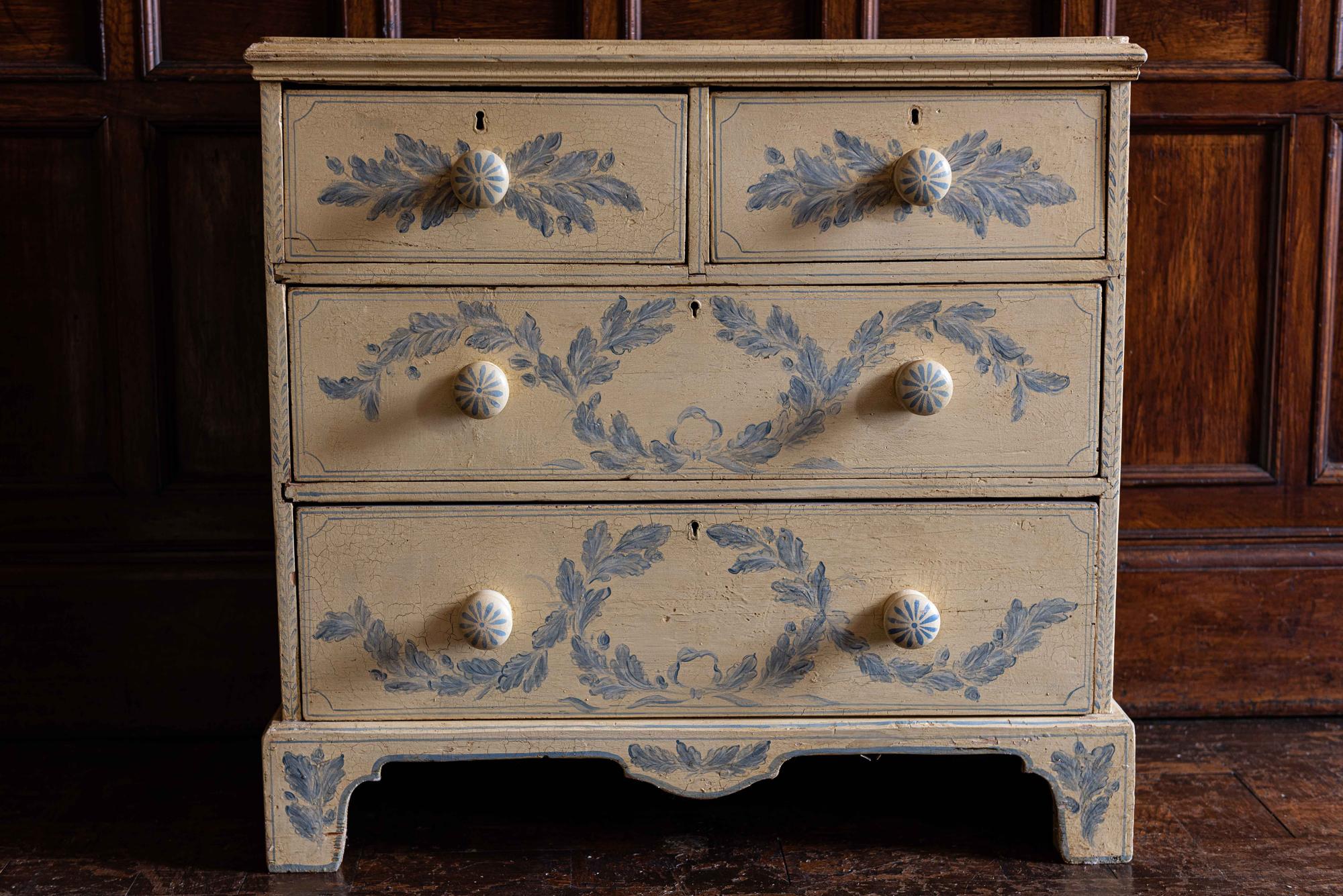 19th Century English Pair of Painted Chest of Drawers 2