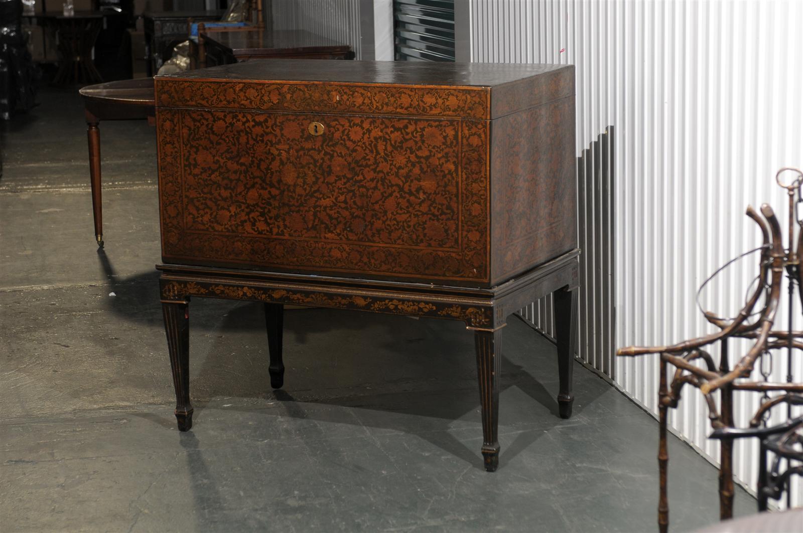 19th century English penwork coffer trunk
Trunk can be removed from stand
Incredible detail with fluted leg, spade foot
Overall dimensions: 43.5