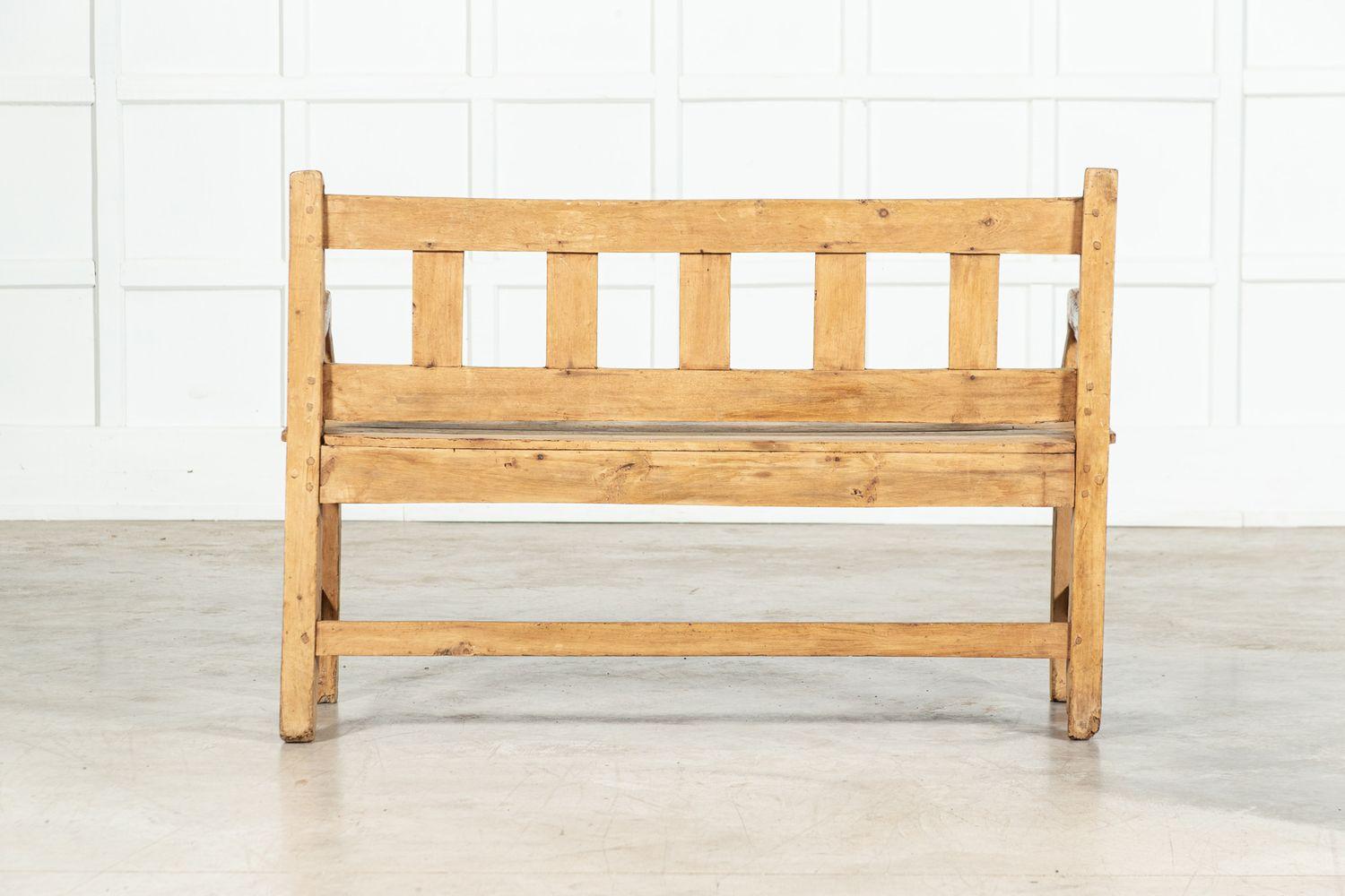 Banc en pin anglais du 19e siècle en vente 6